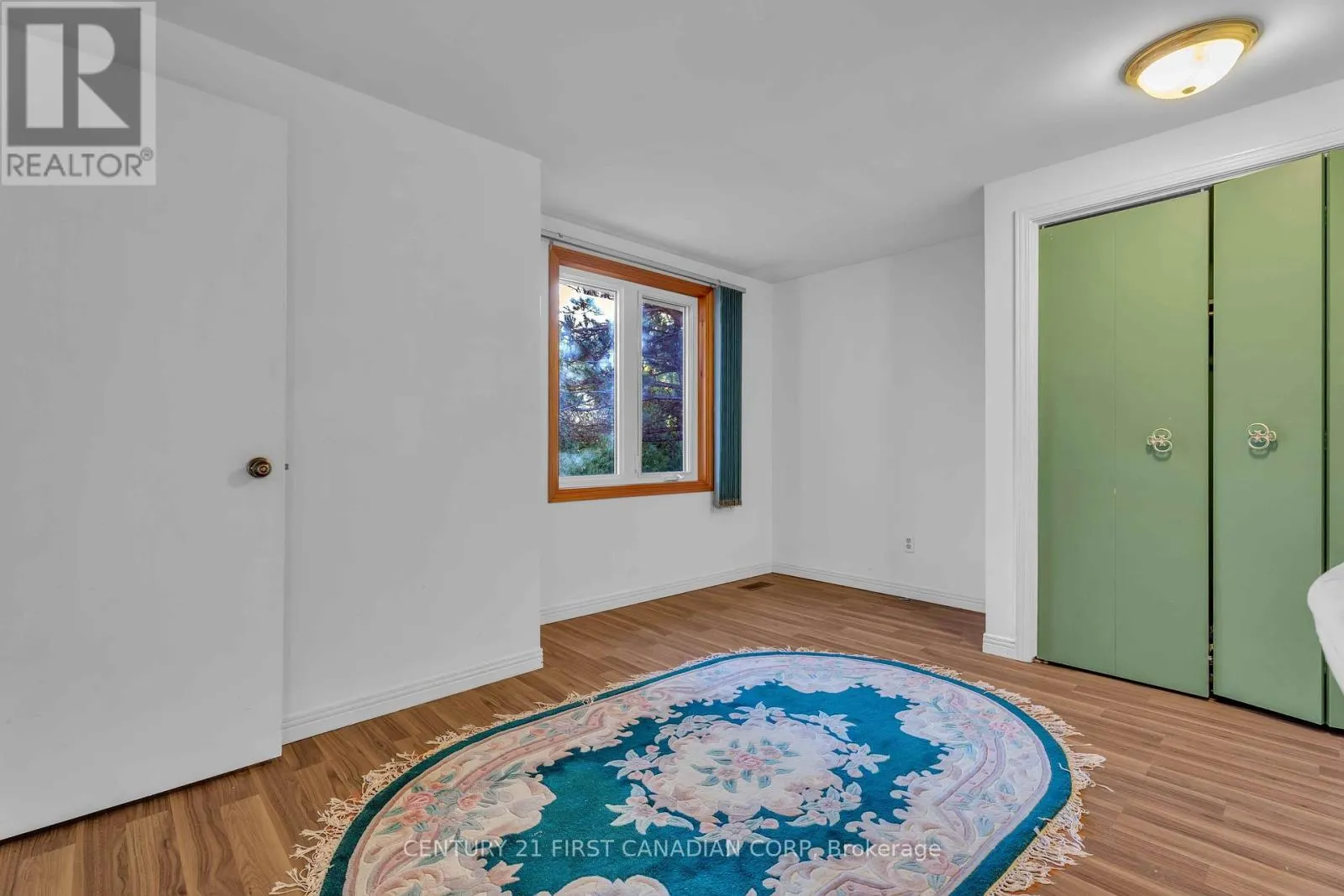 33 FOURWINDS ROAD