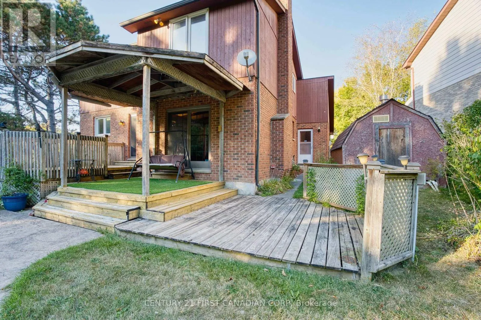 33 FOURWINDS ROAD
