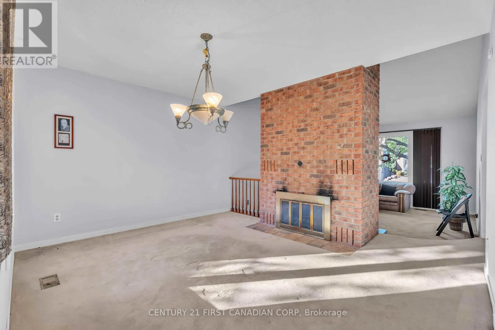 33 FOURWINDS ROAD