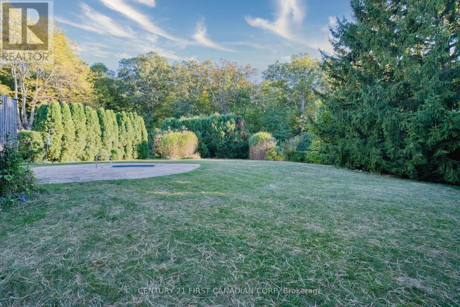 33 FOURWINDS ROAD