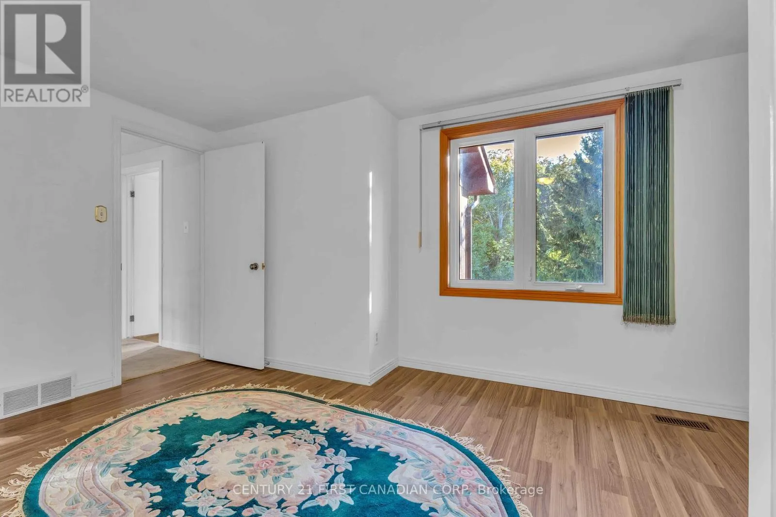 33 FOURWINDS ROAD