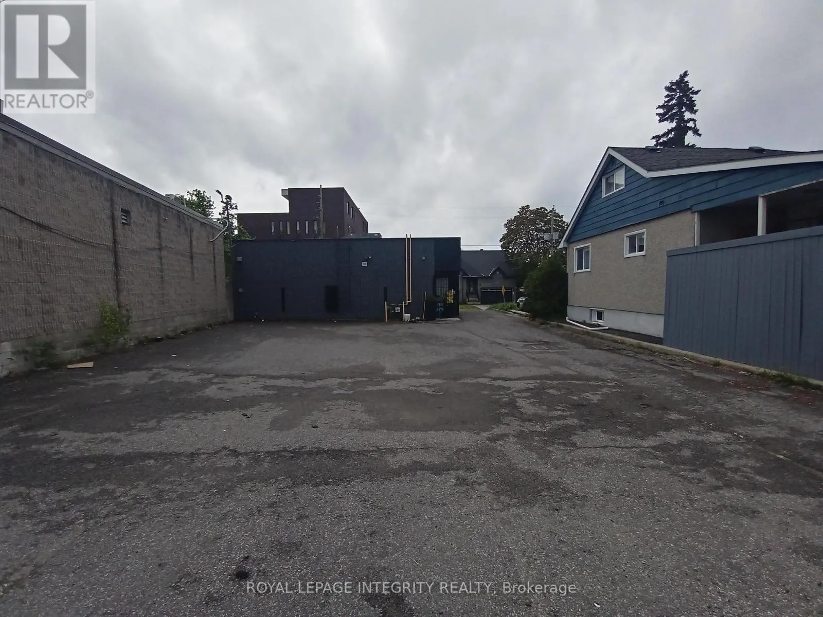 69 KEMPSTER AVENUE