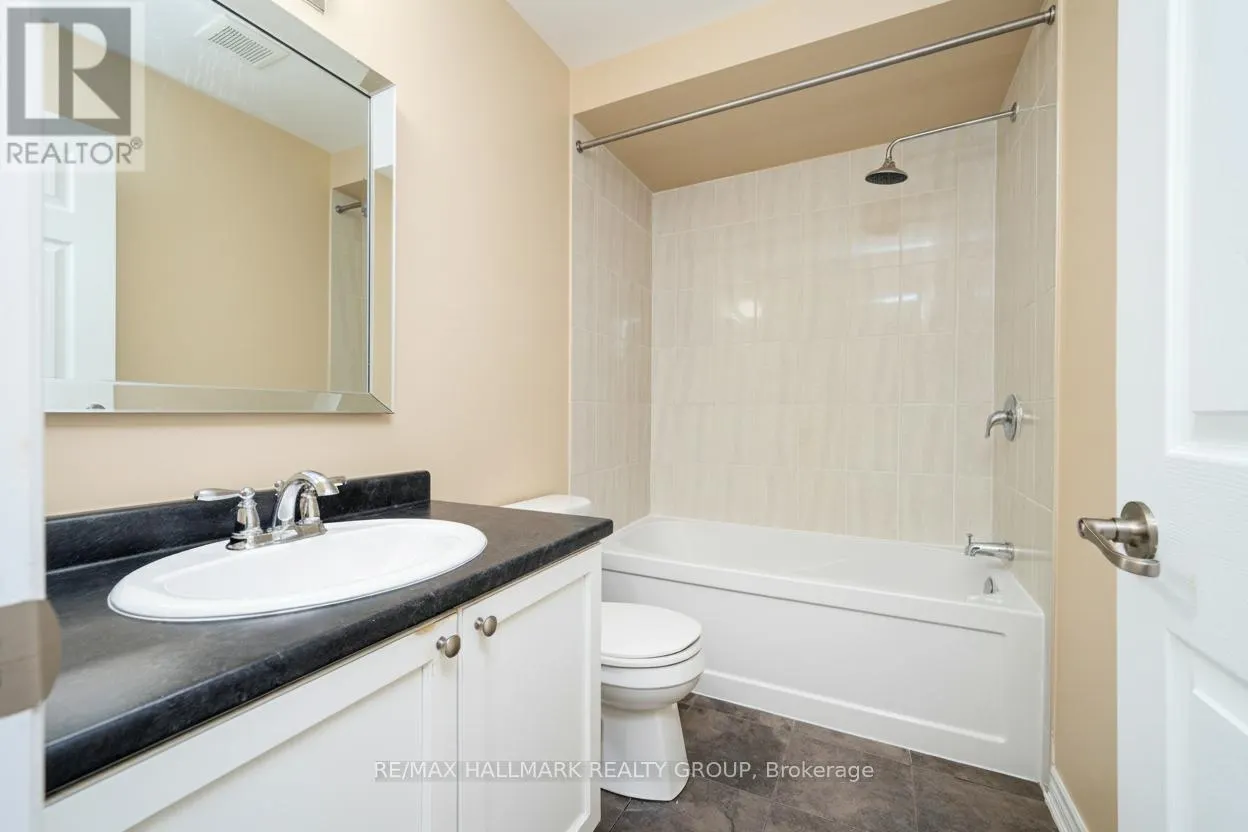 601 FOXLIGHT CIRCLE