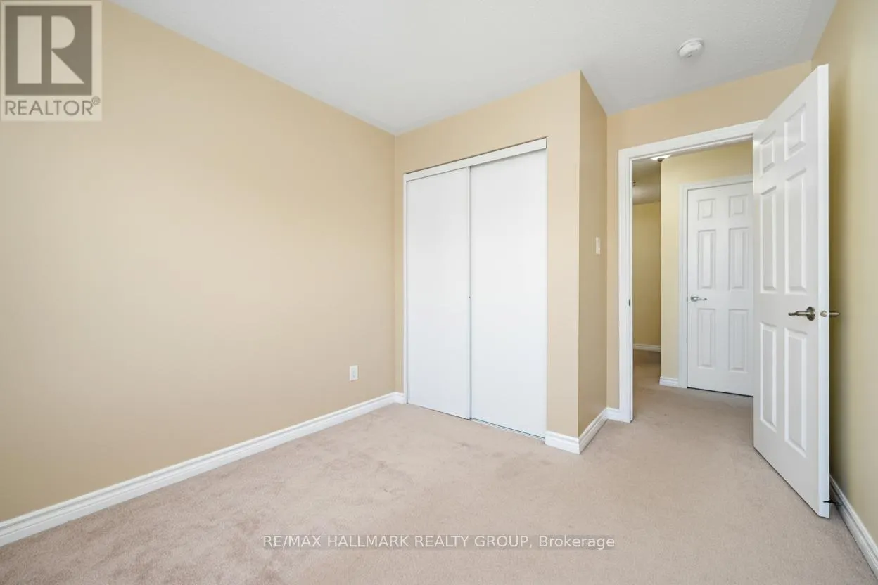 601 FOXLIGHT CIRCLE