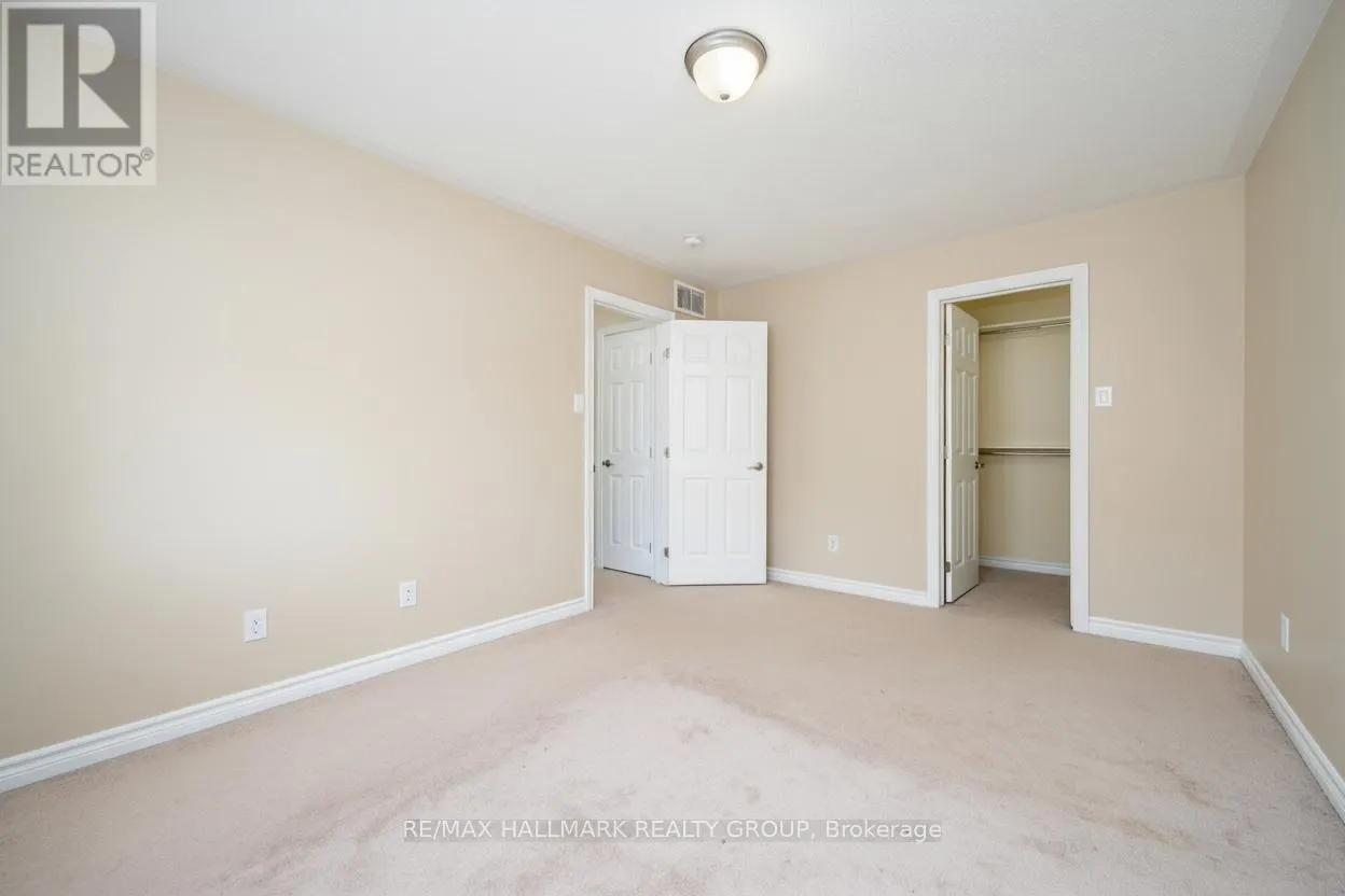601 FOXLIGHT CIRCLE