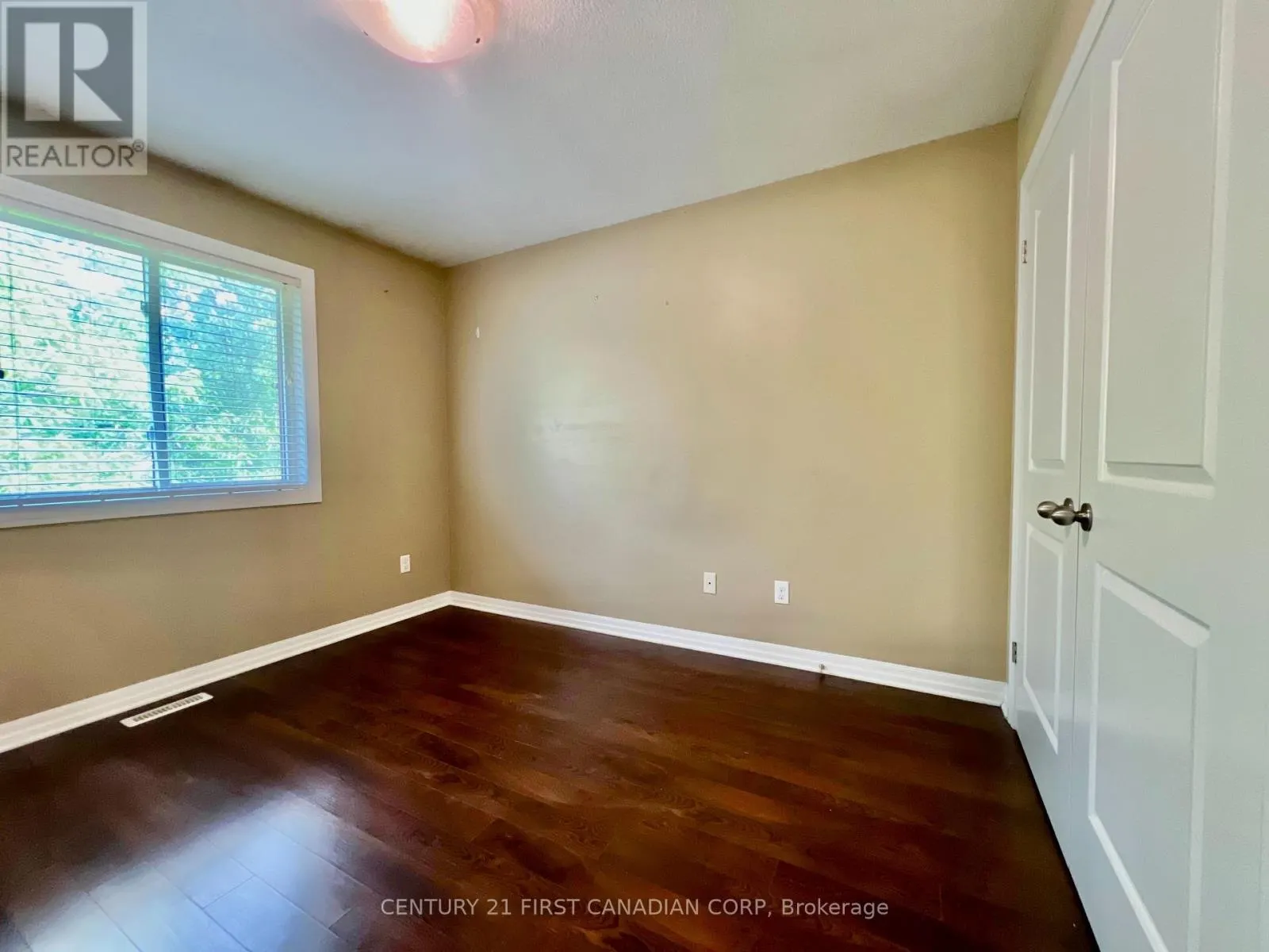 45 - 112 NORTH CENTRE ROAD, #45