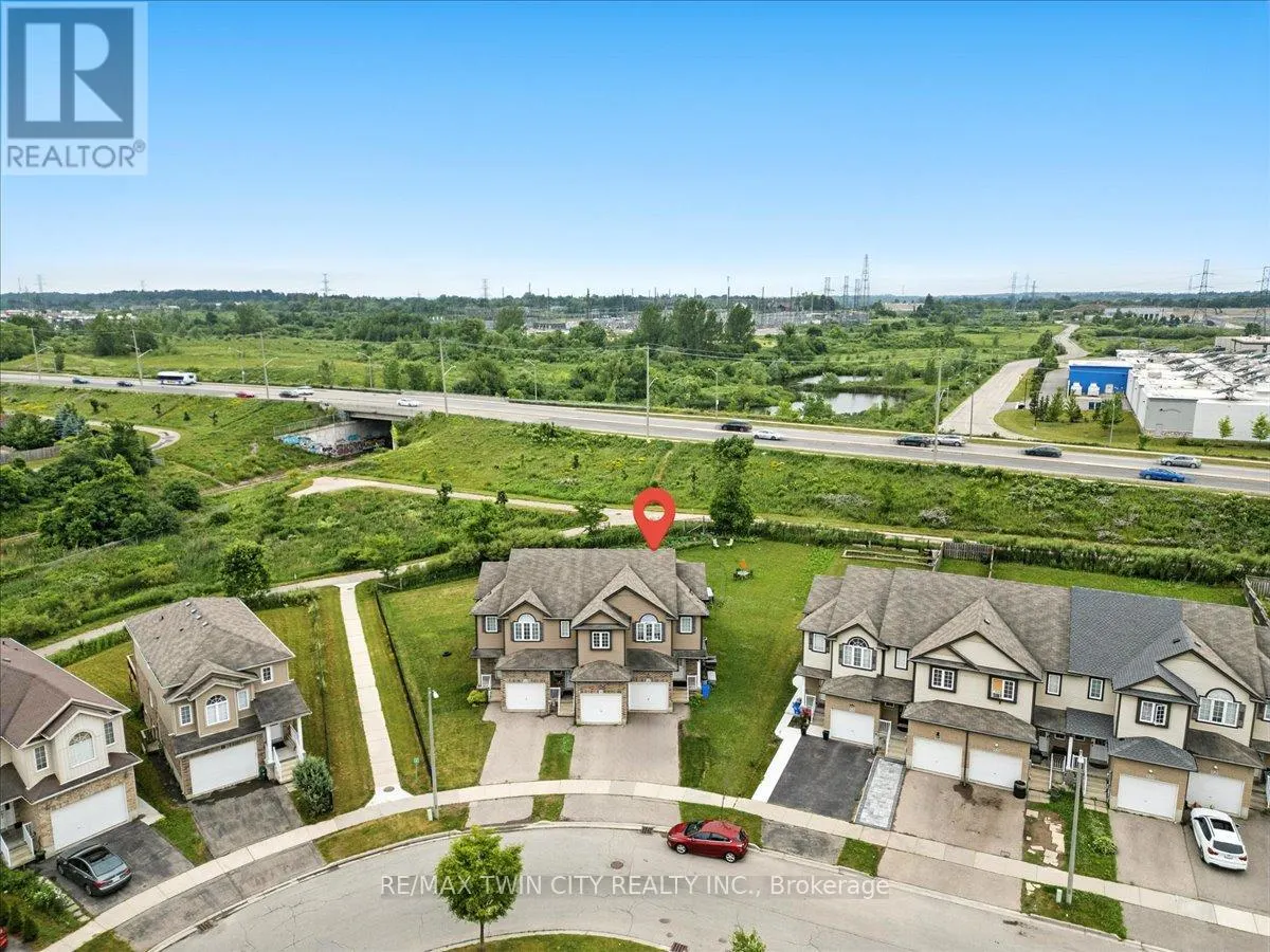 260 COUNTRYSTONE CRESCENT