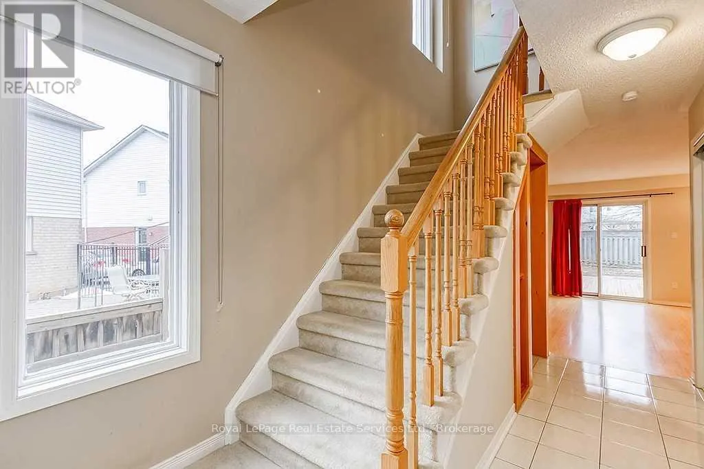 4 THORNLODGE DRIVE