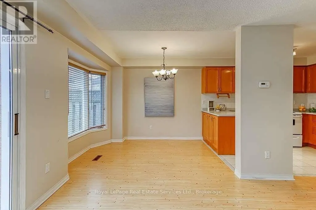 4 THORNLODGE DRIVE