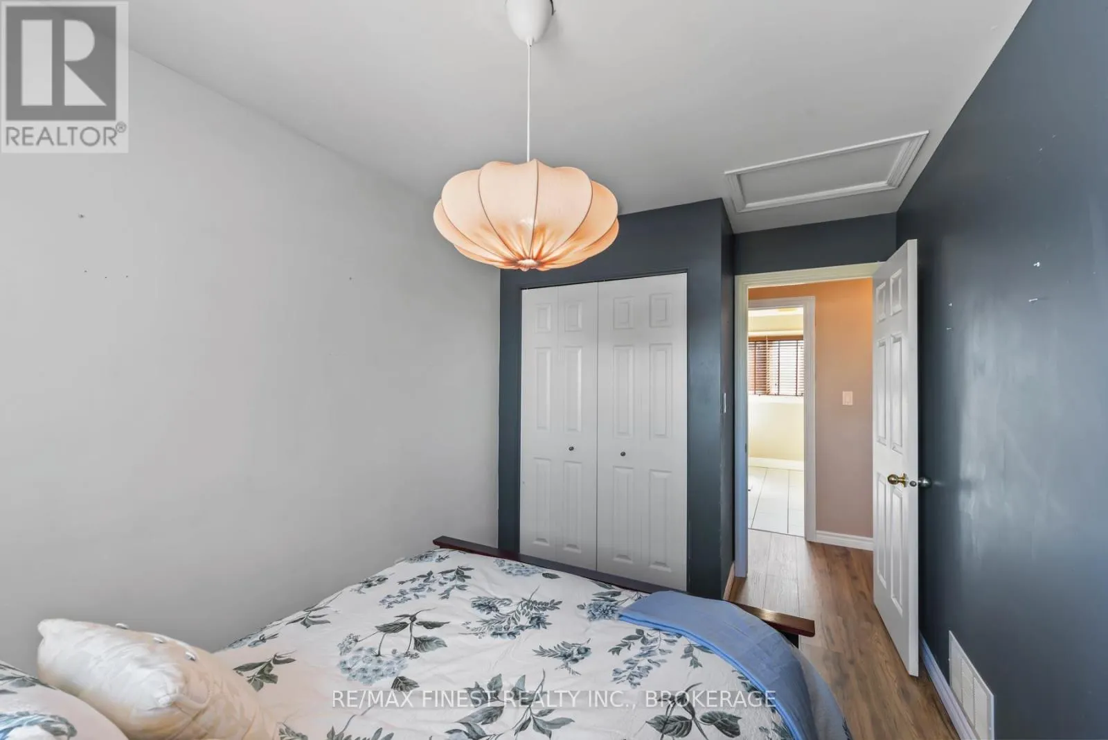 99 MCKEOWN CRESCENT