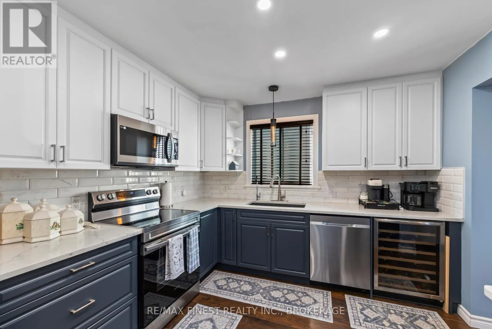 99 MCKEOWN CRESCENT