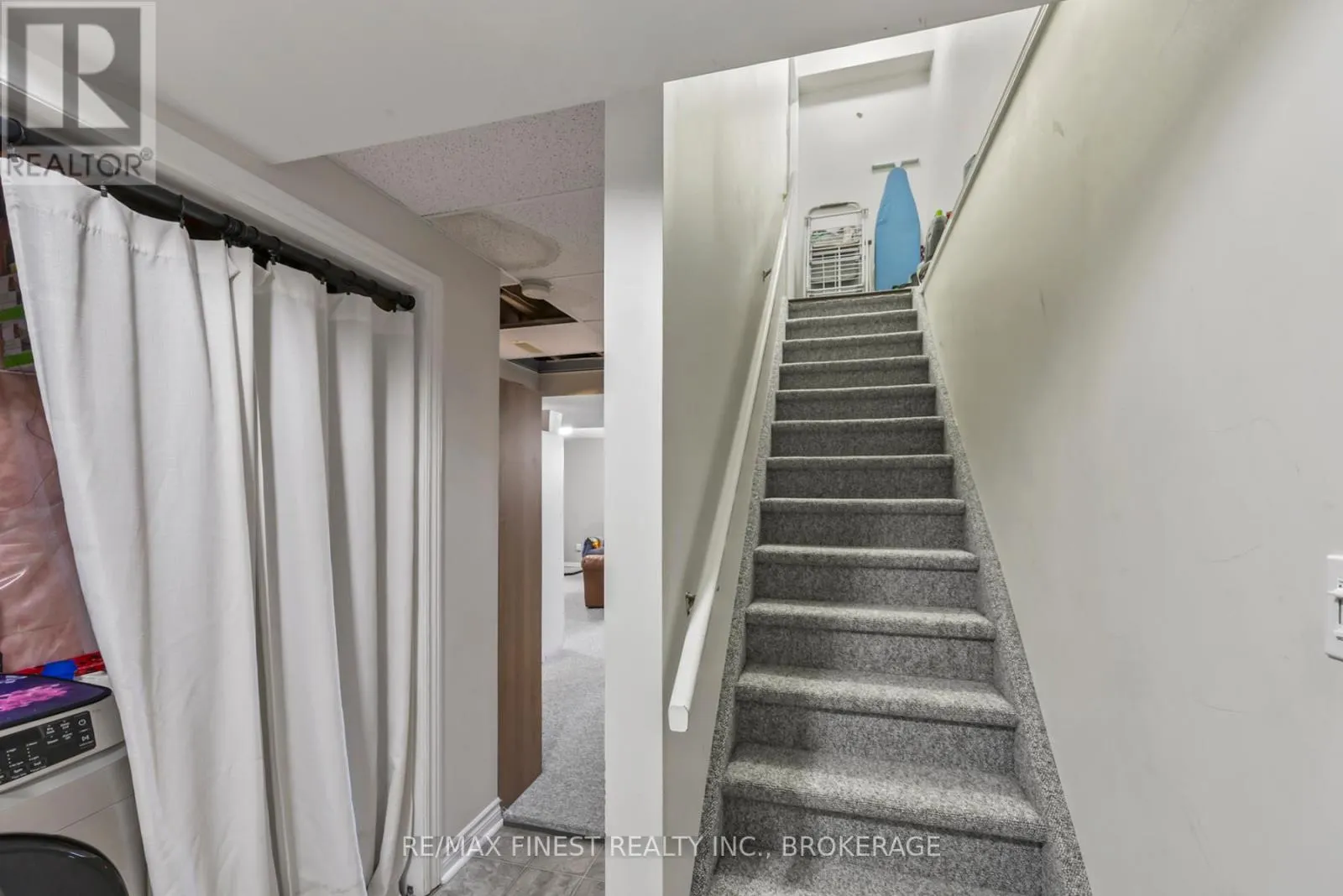99 MCKEOWN CRESCENT
