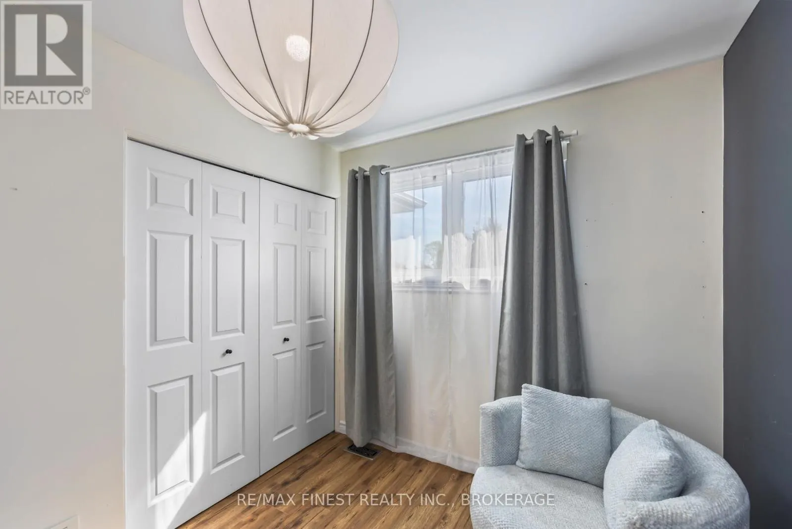 99 MCKEOWN CRESCENT
