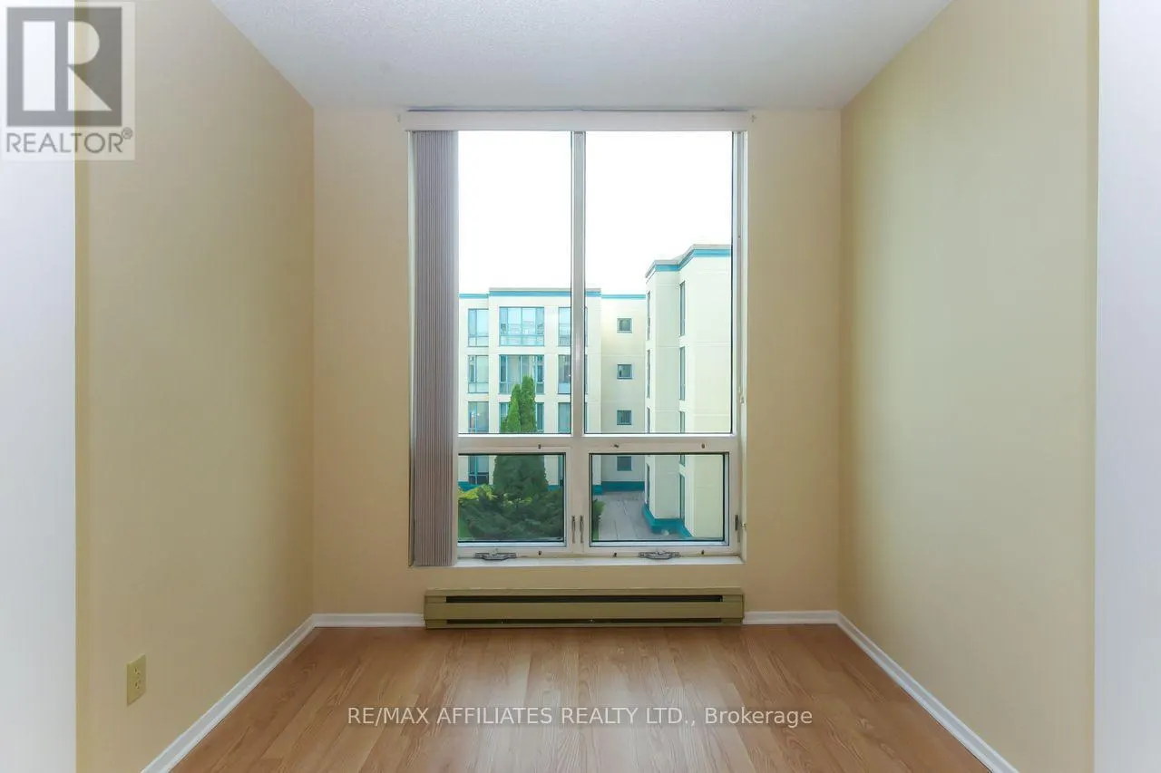 407 - 330 CENTRUM BOULEVARD