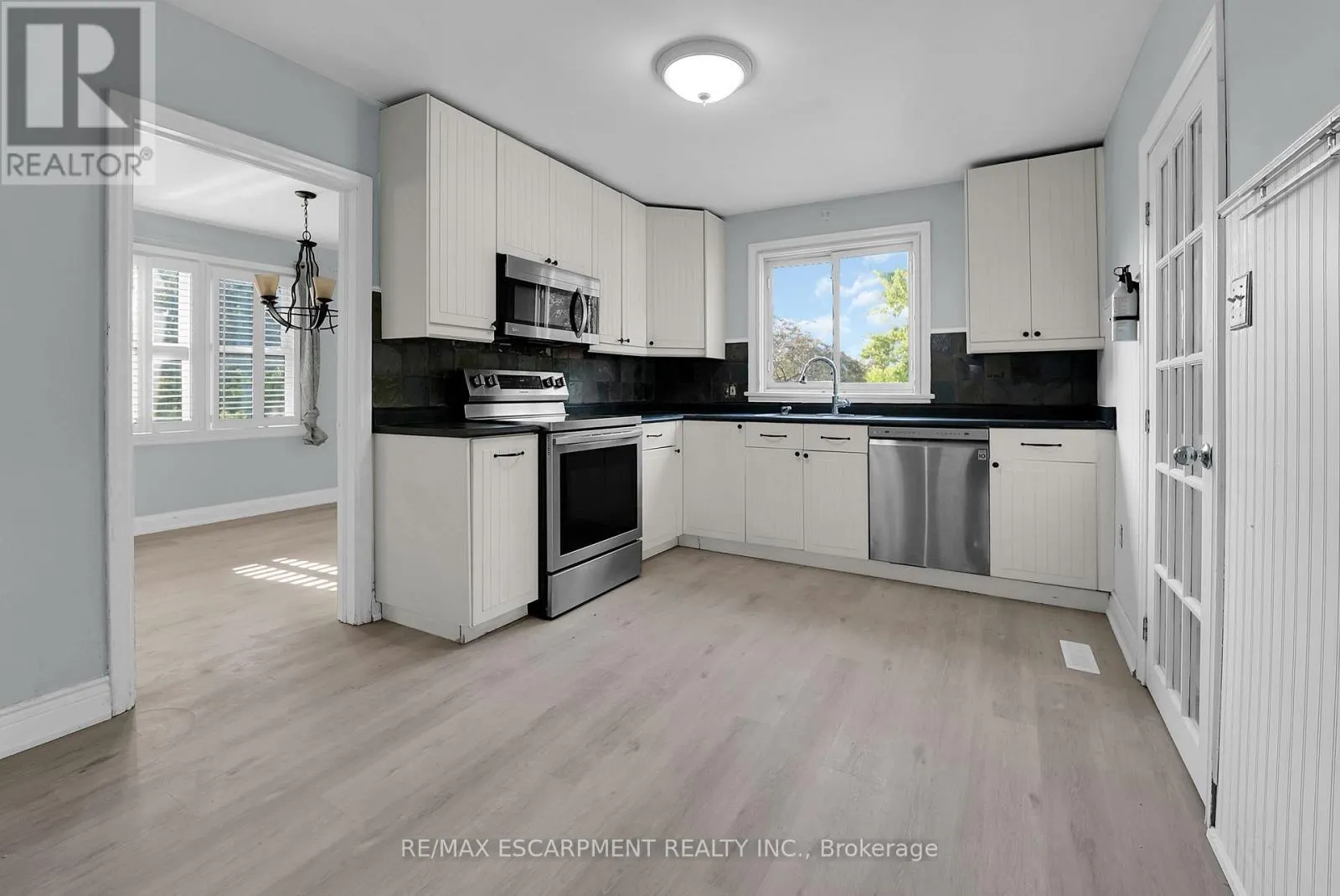 9 ARLINGTON AVENUE
