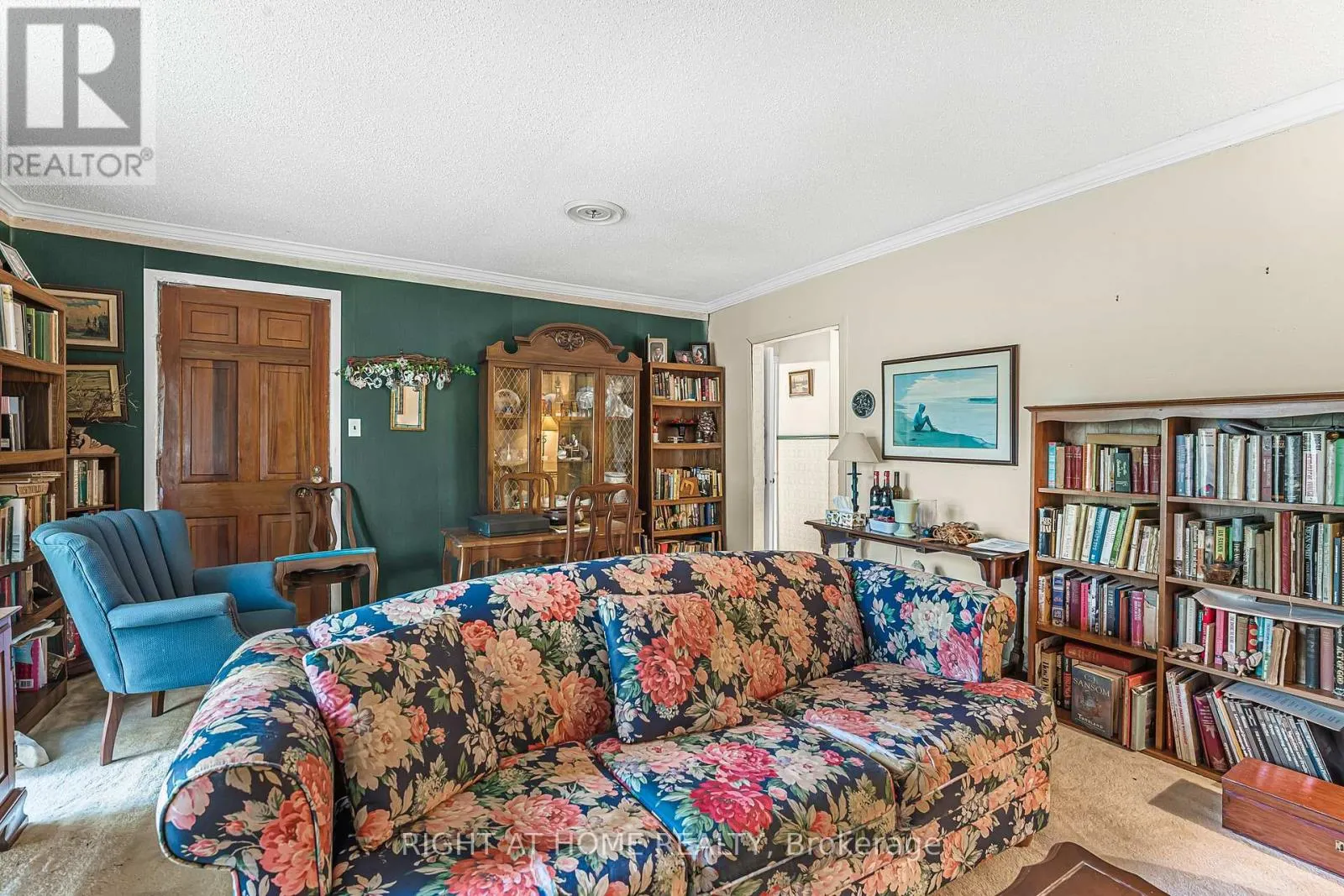 16 WYCKLIFFE AVENUE