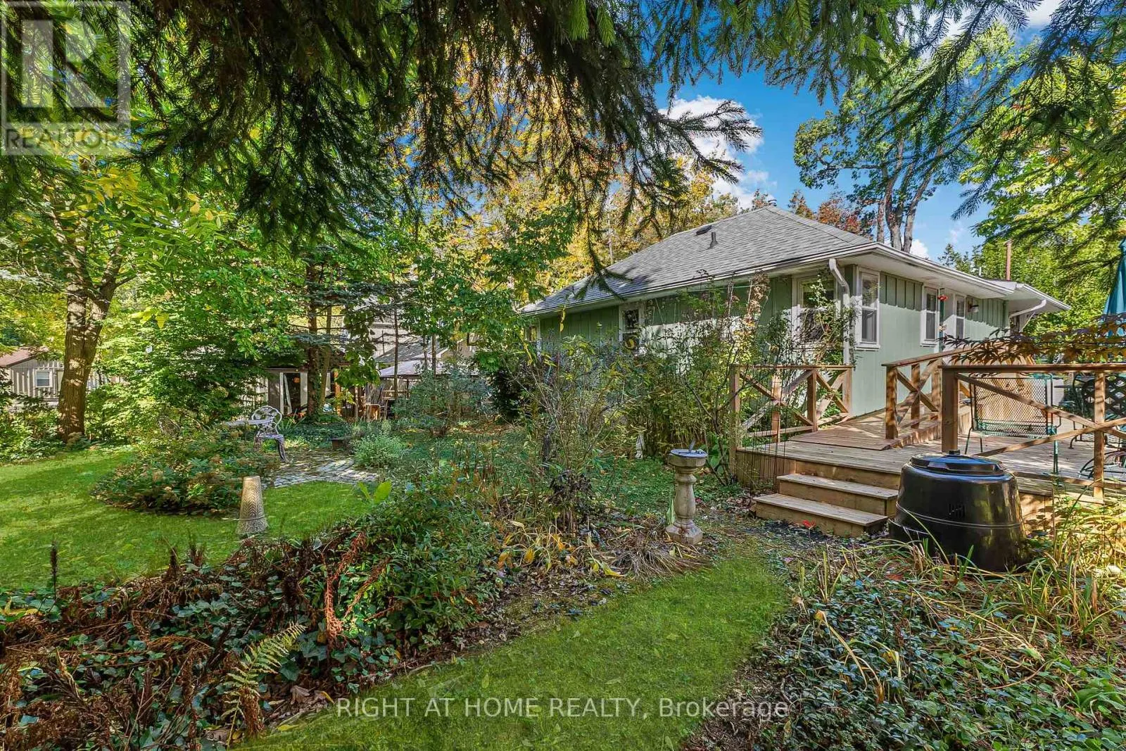 16 WYCKLIFFE AVENUE