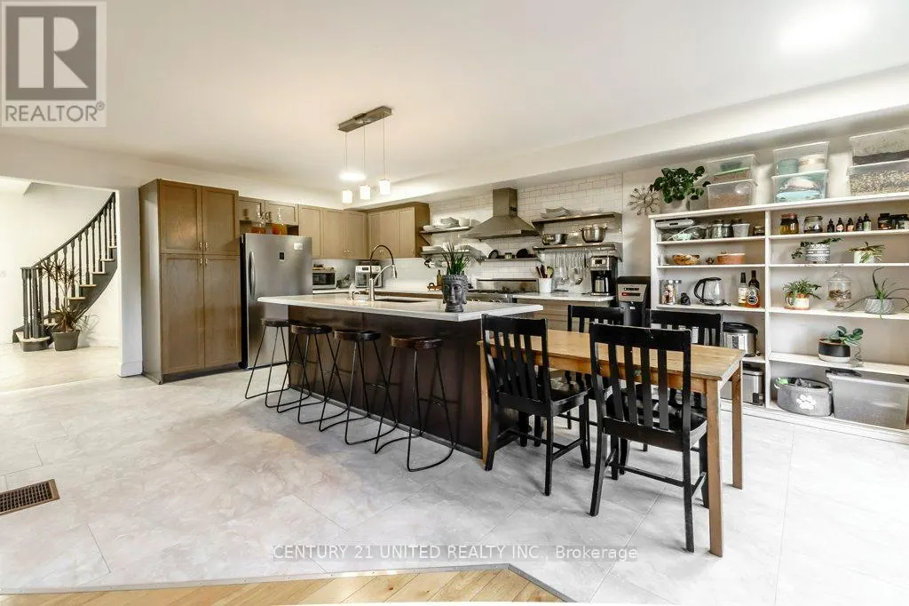 810 HARGROVE TRAIL