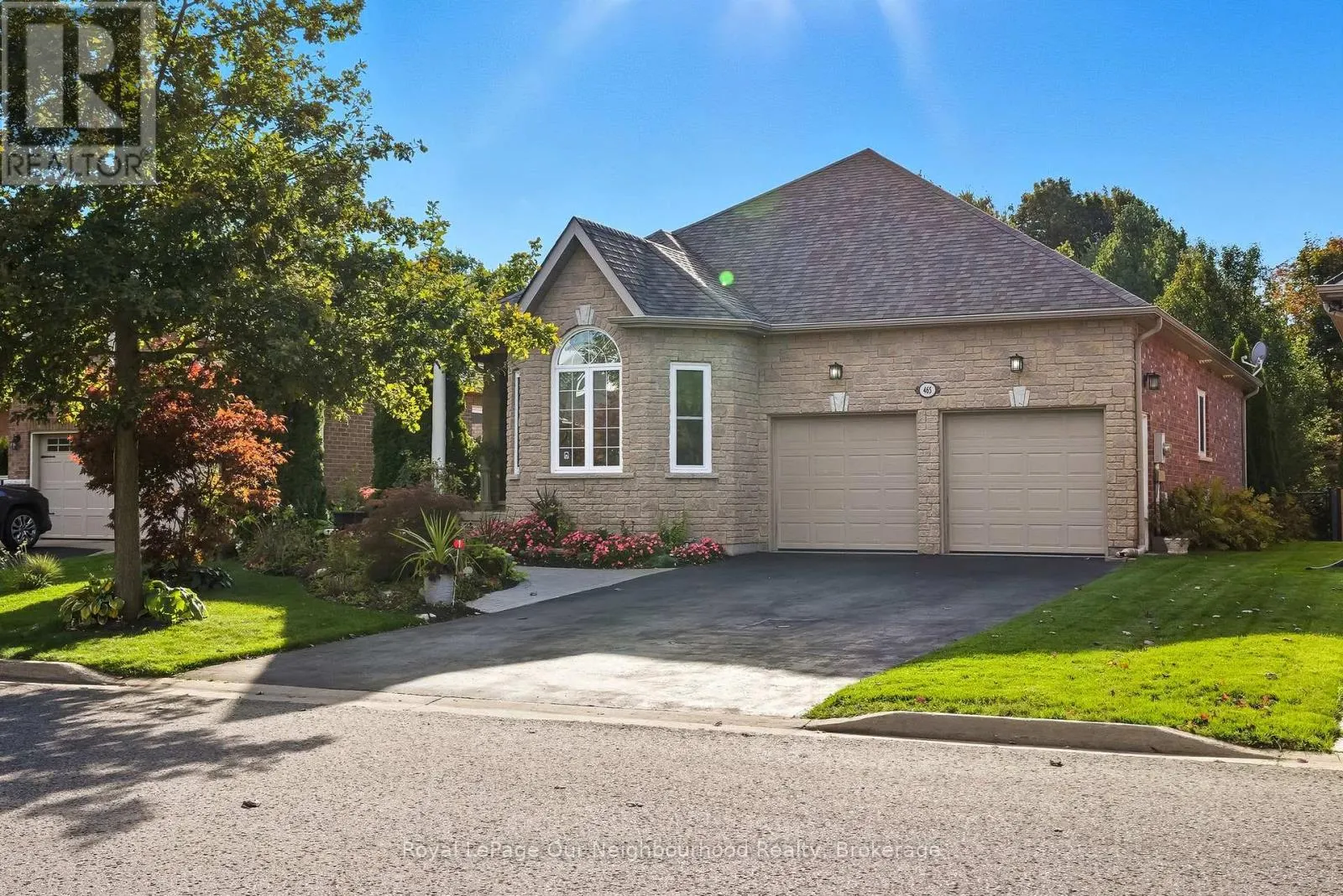 465 FOOTE CRESCENT