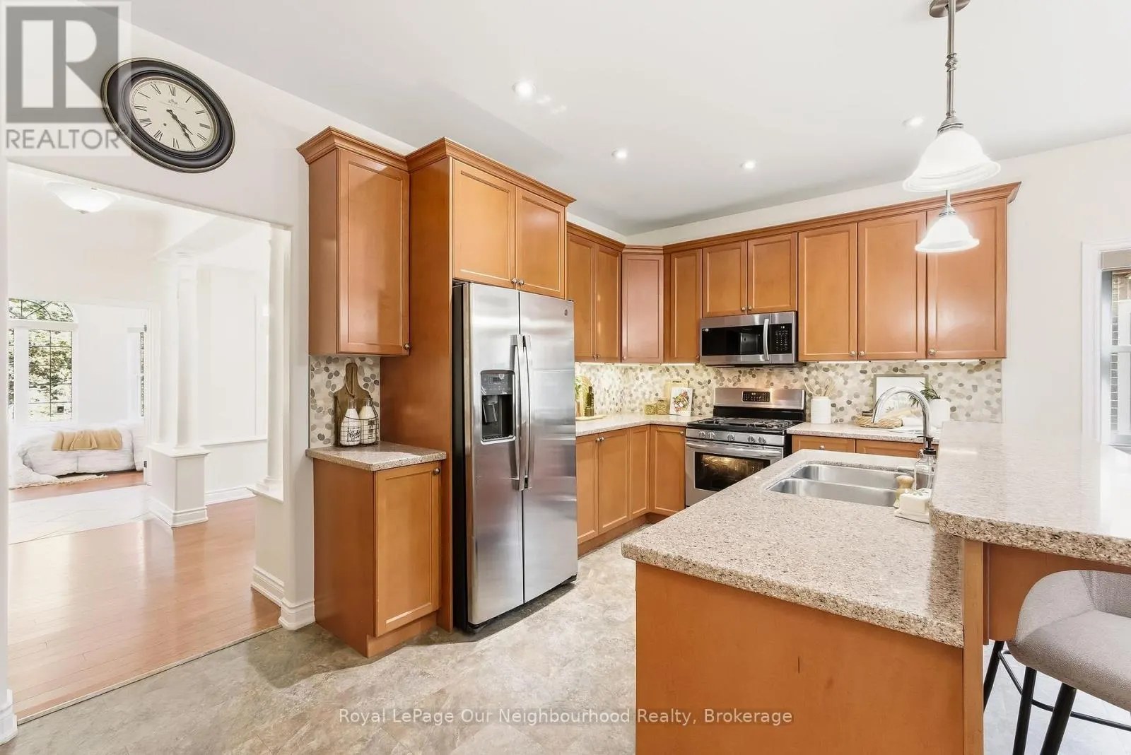 465 FOOTE CRESCENT