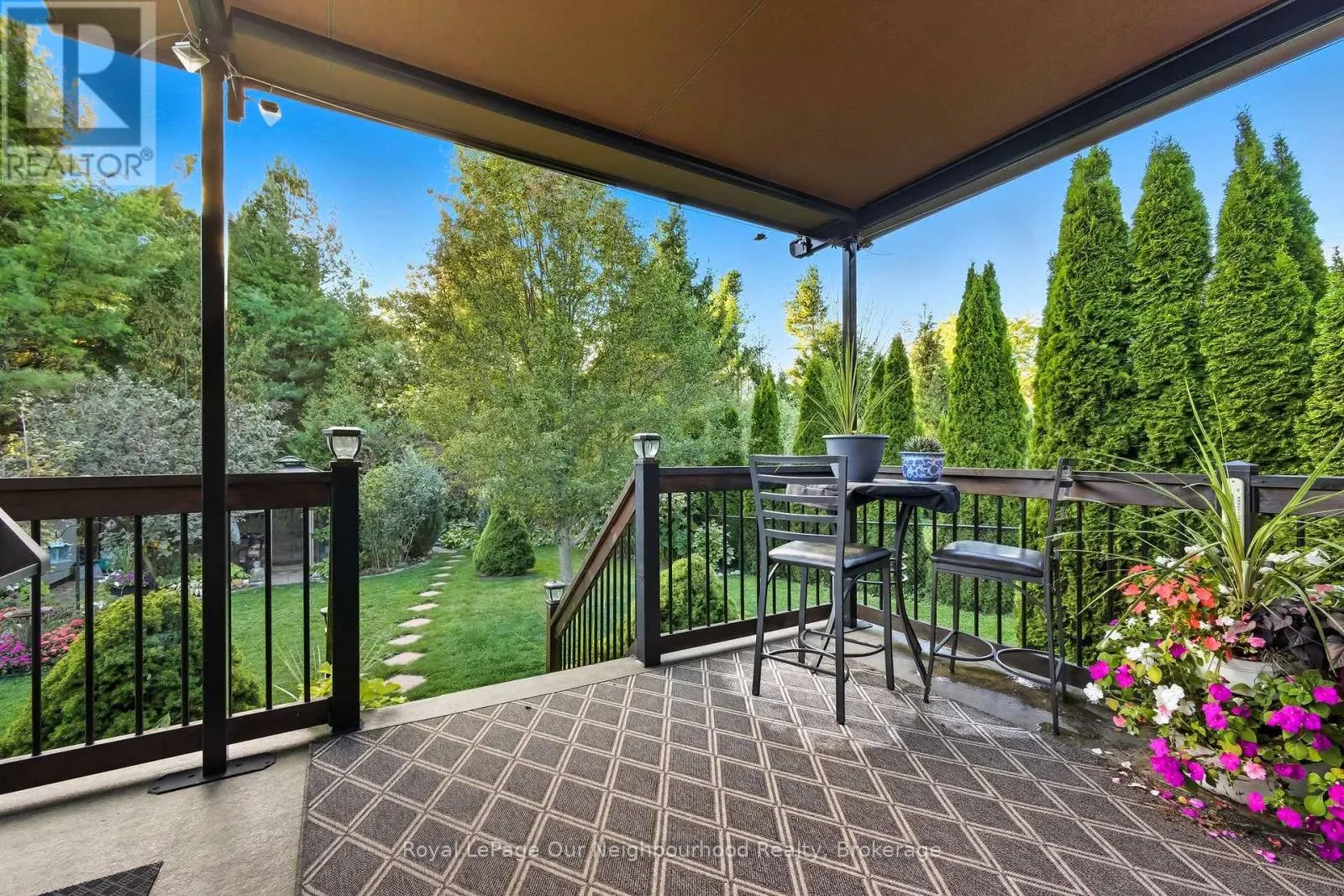 465 FOOTE CRESCENT