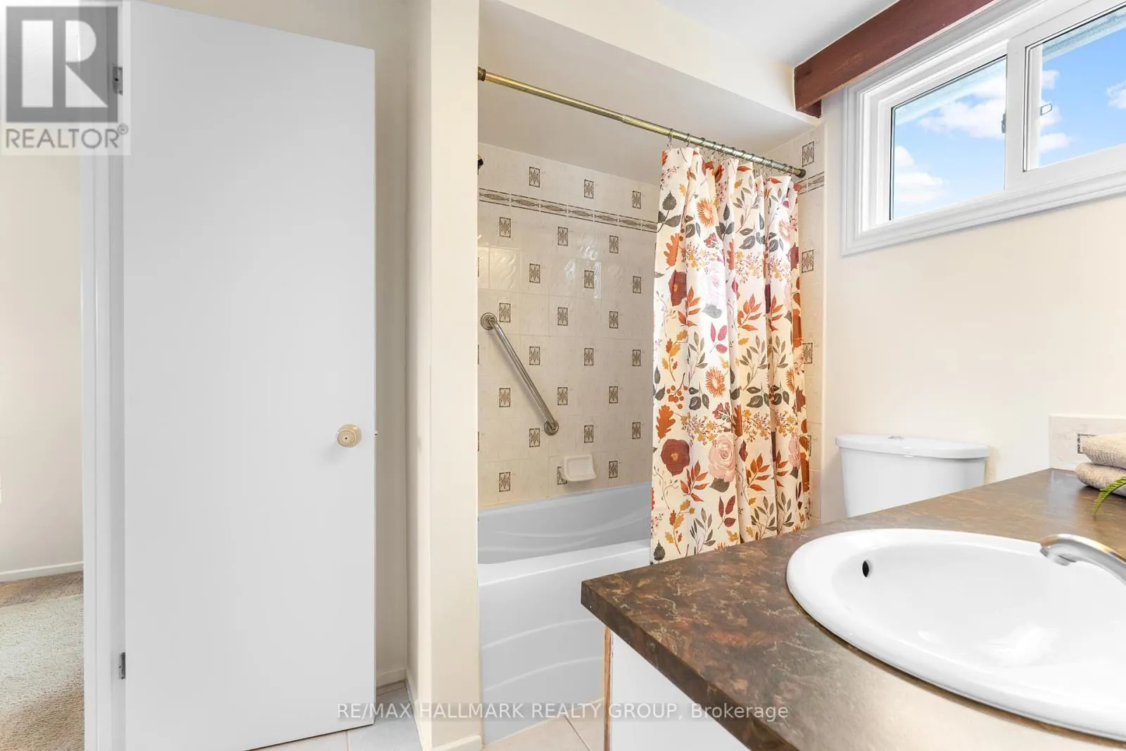 1075 AVIGNON COURT