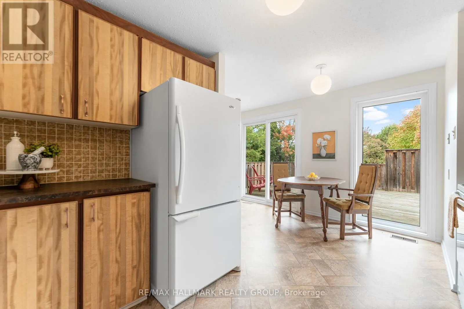 1075 AVIGNON COURT
