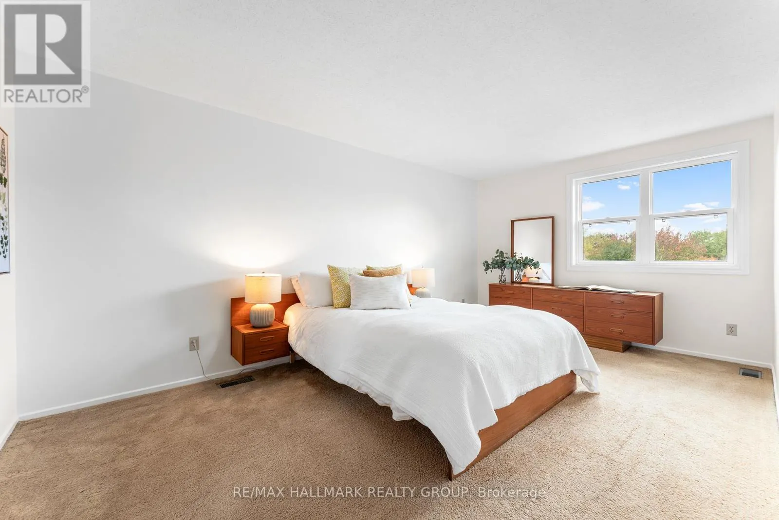 1075 AVIGNON COURT