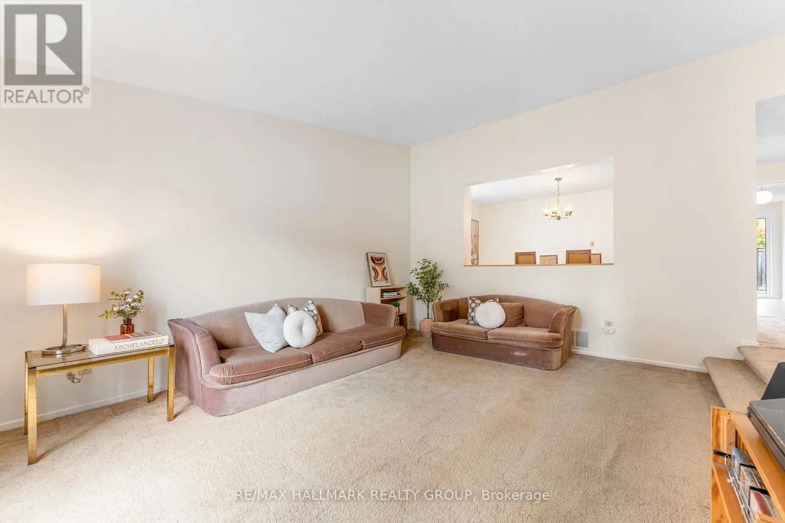 1075 AVIGNON COURT