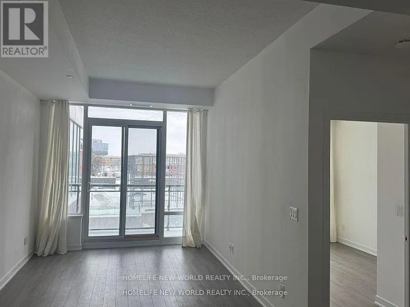 201 - 85 DUKE STREET W