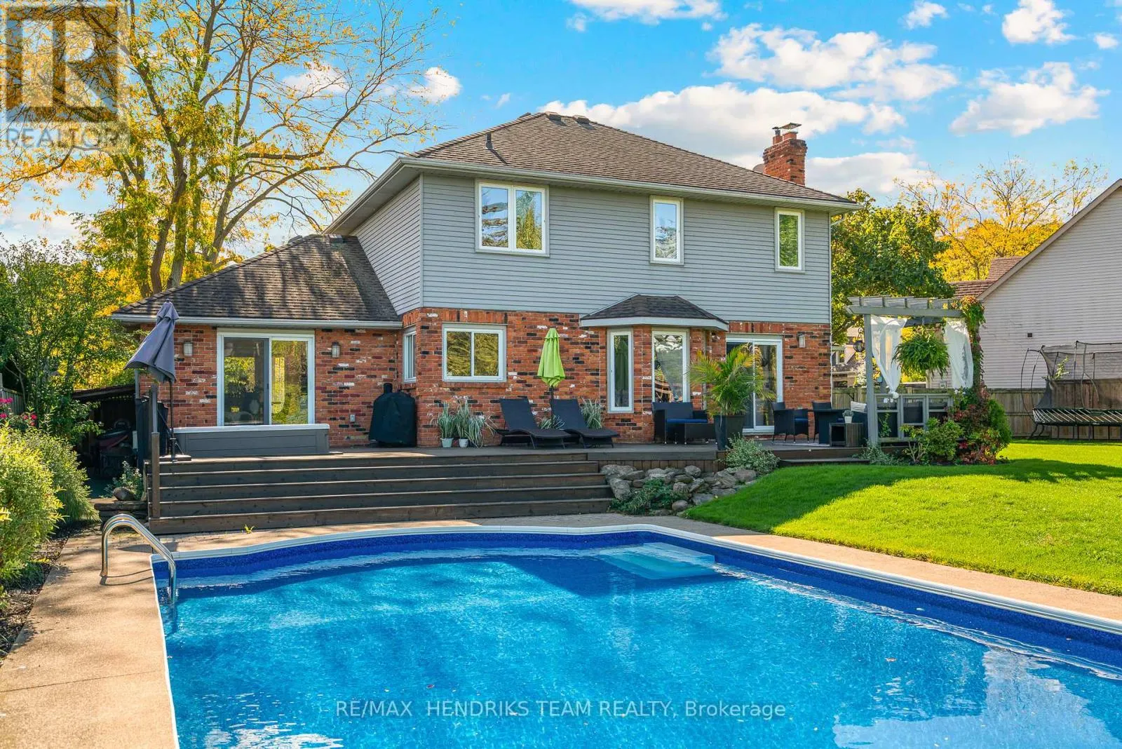 2905 BUTLER'S WALK