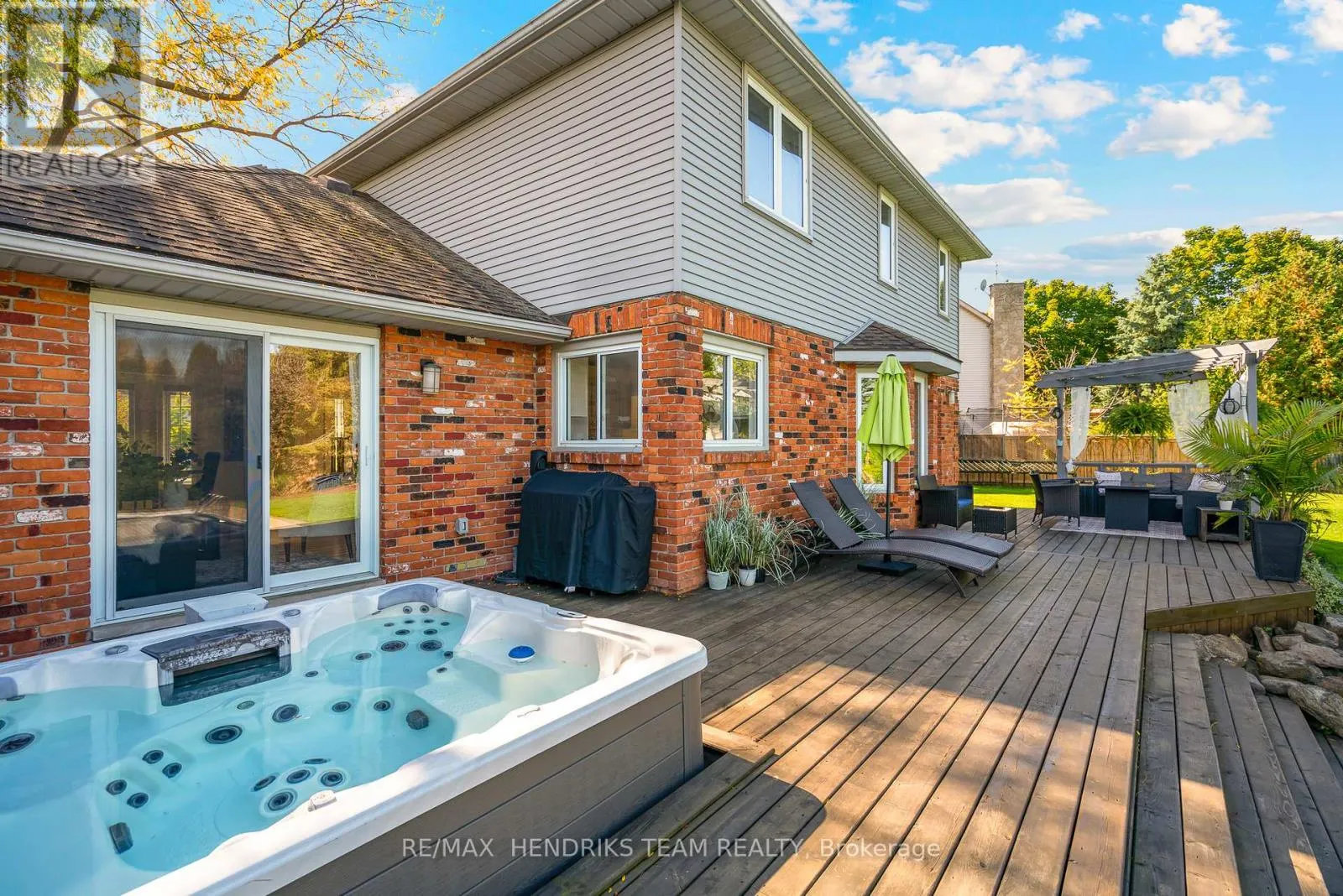 2905 BUTLER'S WALK