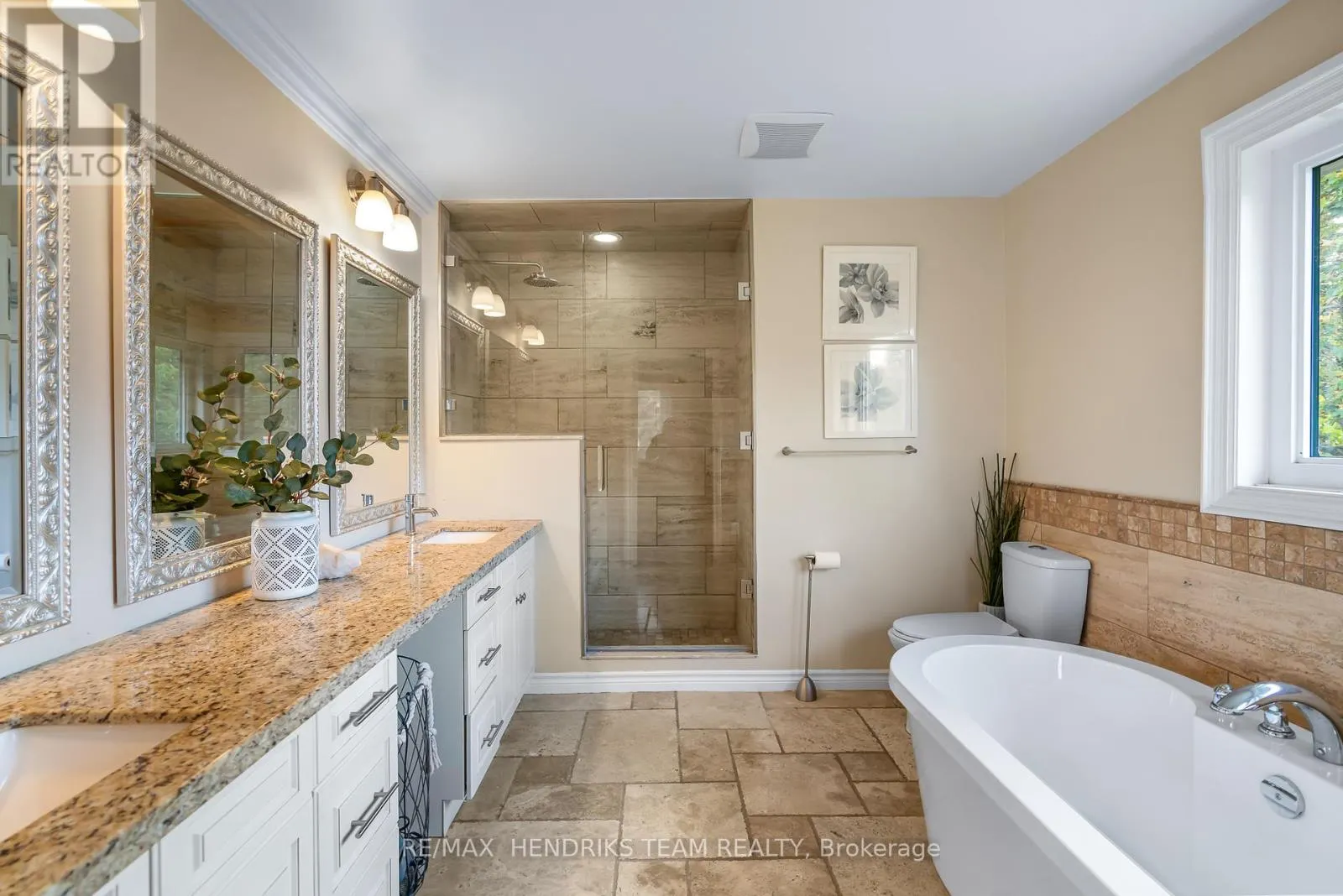 2905 BUTLER'S WALK