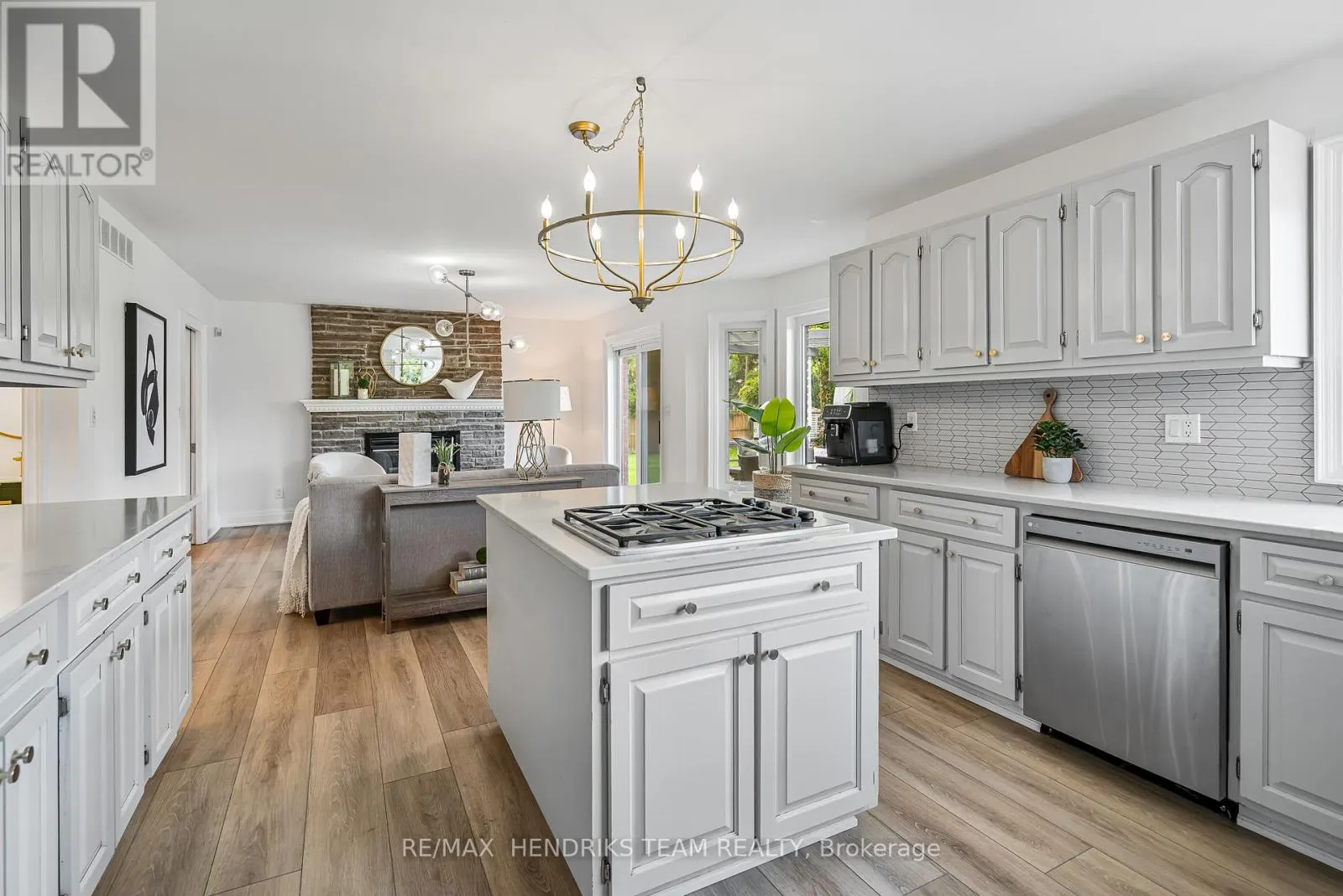 2905 BUTLER'S WALK
