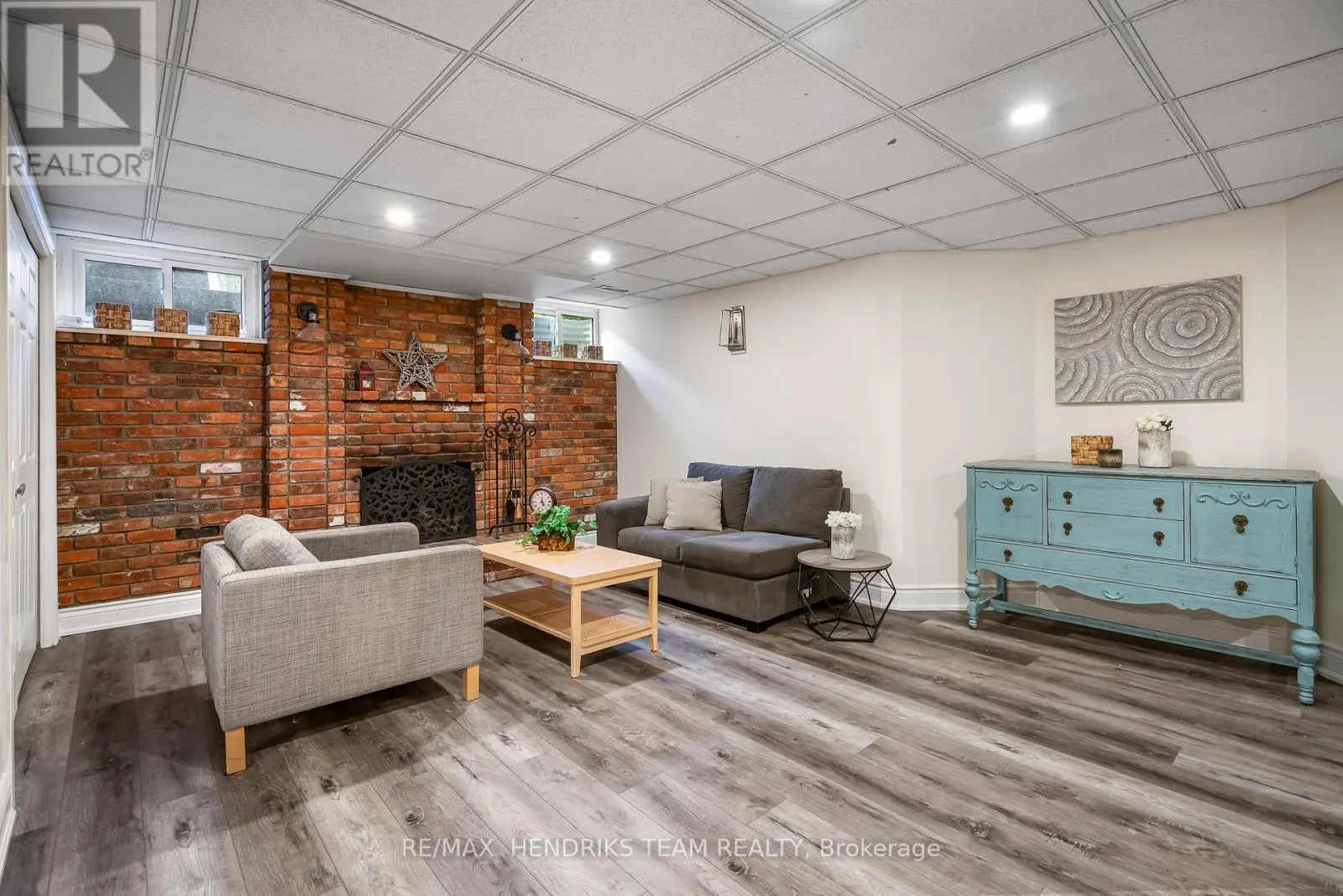 2905 BUTLER'S WALK