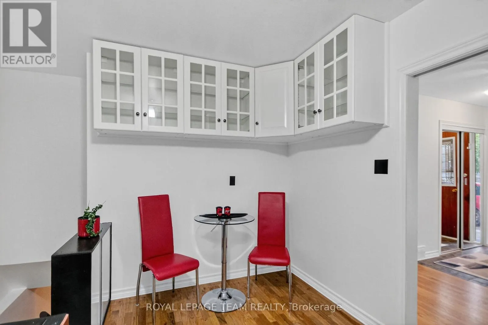 46 QUINPOOL CRESCENT