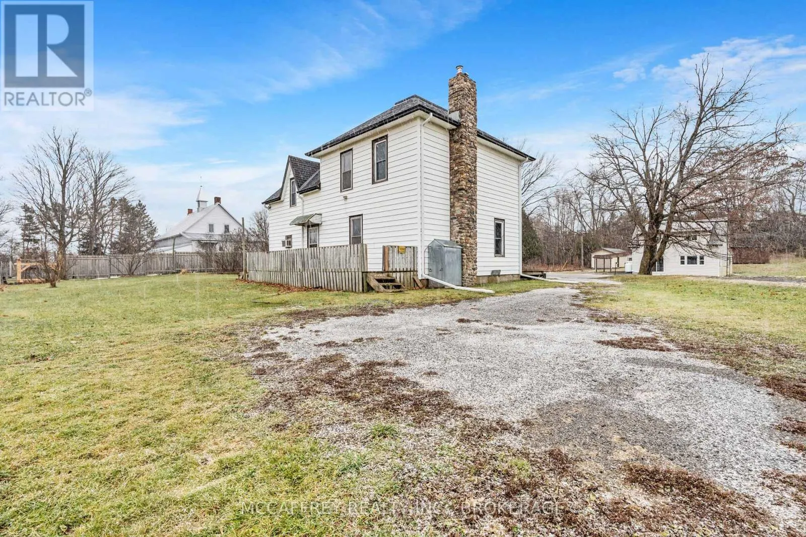 338 BURRIDGE ROAD E