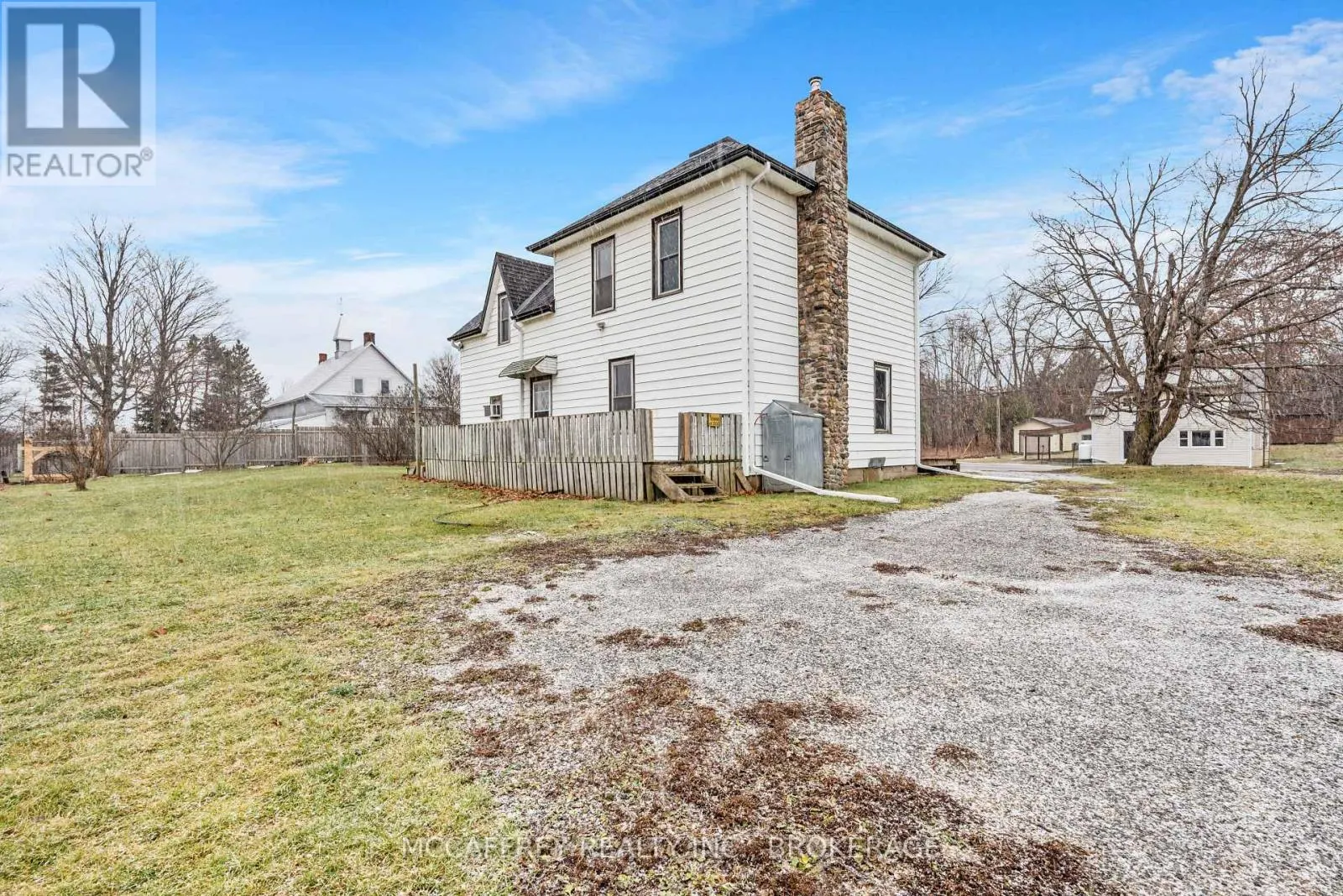 338 BURRIDGE ROAD E