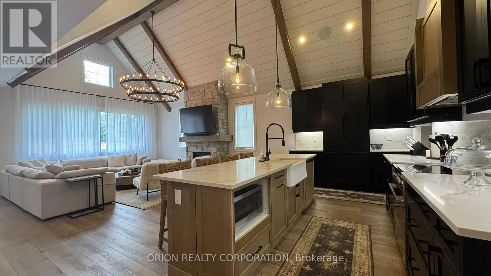 150 BLACK WILLOW CRESCENT