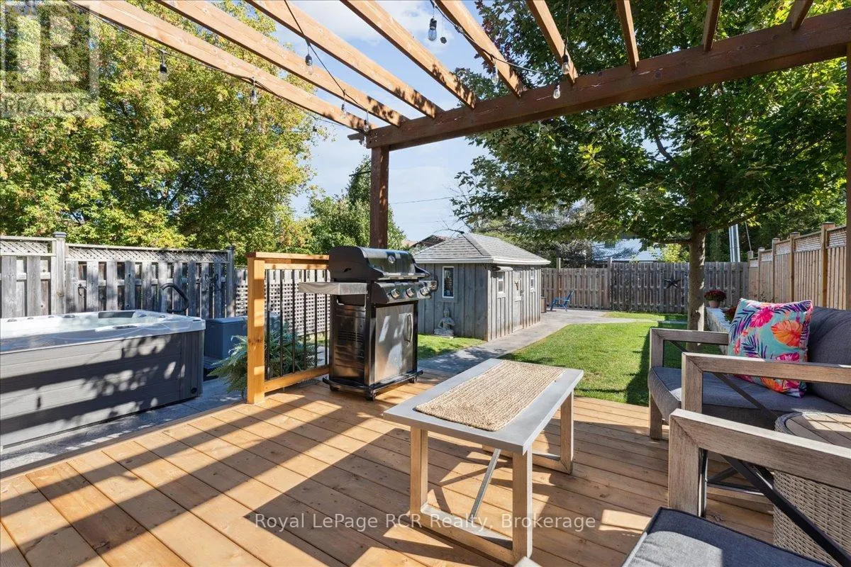 1807 8TH AVENUE W