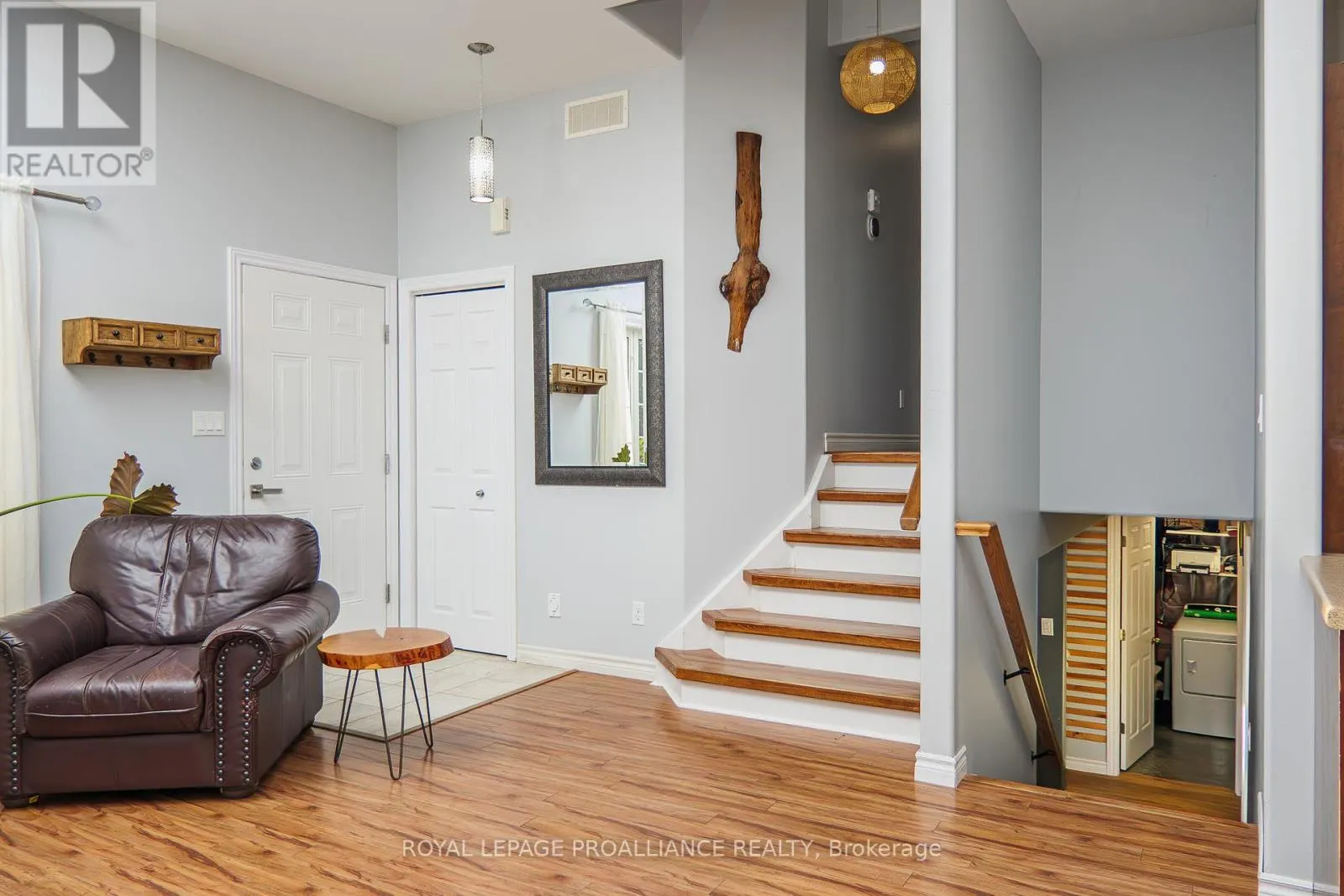 236 ROSLIN ROAD