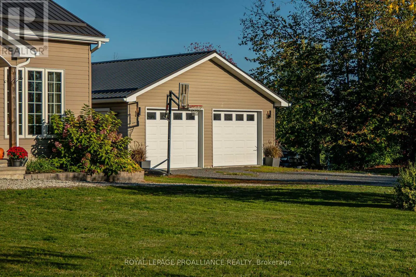 236 ROSLIN ROAD