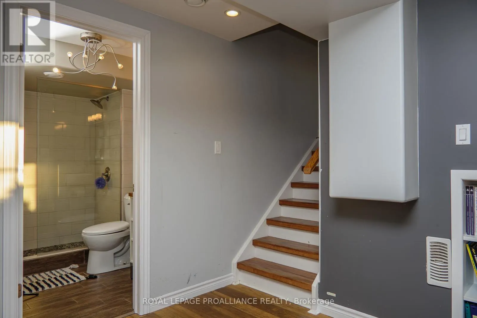 236 ROSLIN ROAD