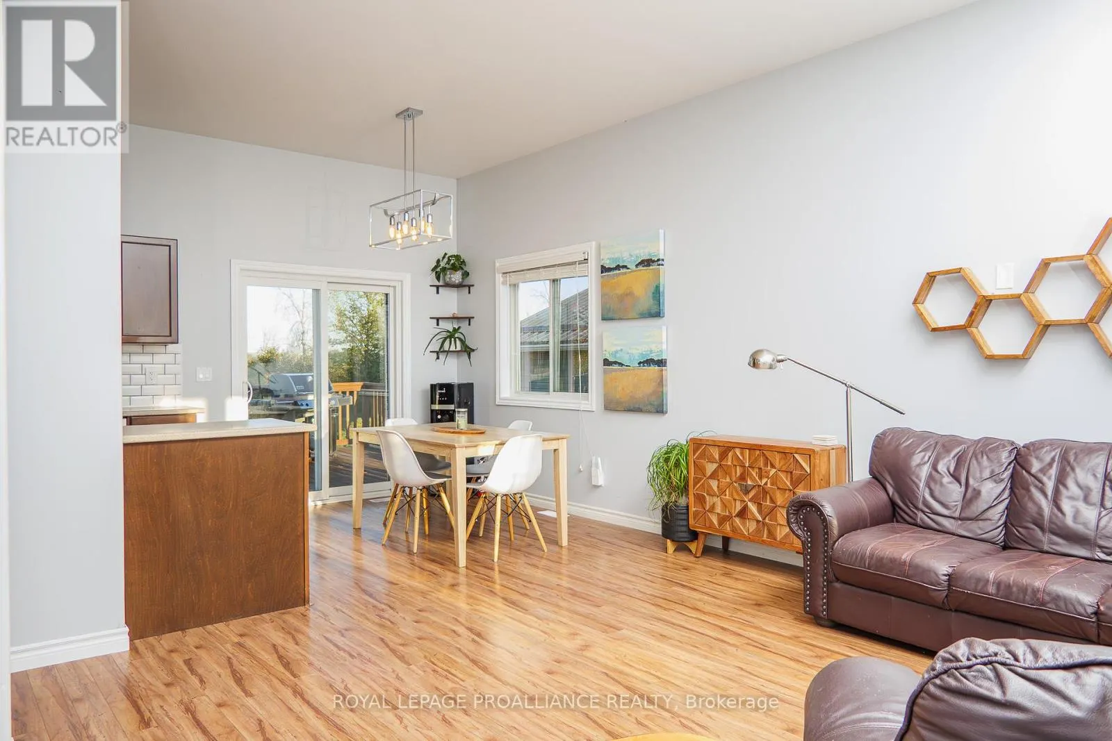 236 ROSLIN ROAD