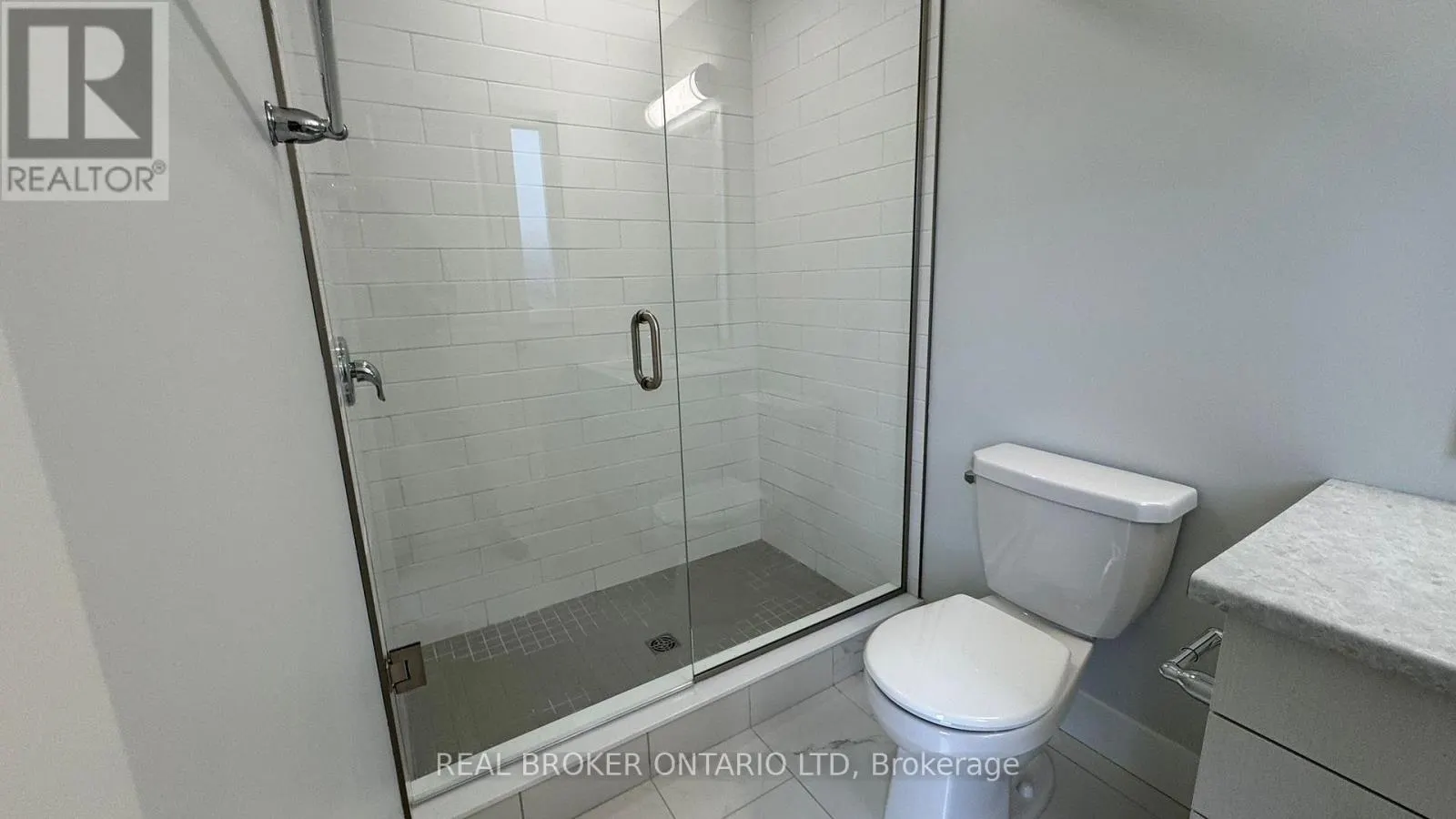 44 - 925 DEVERON CRESCENT, #44