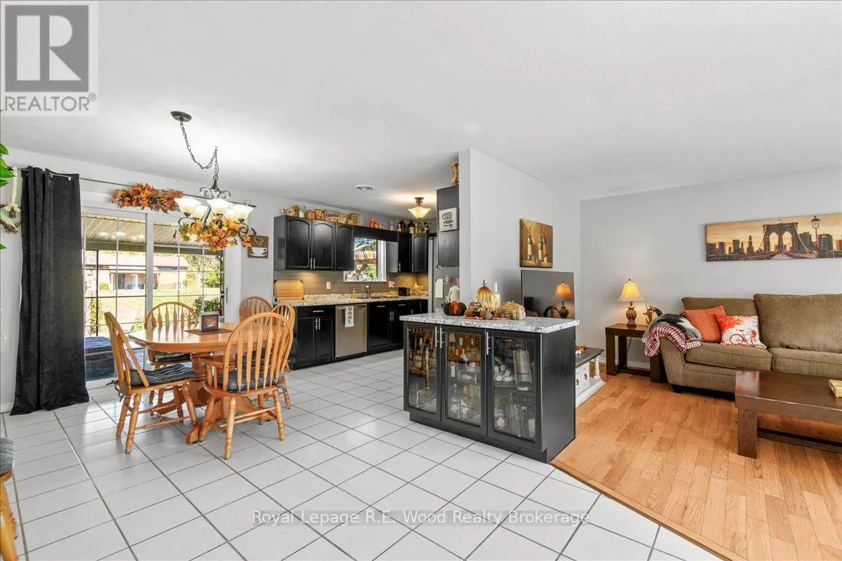 49 DEREHAM DRIVE