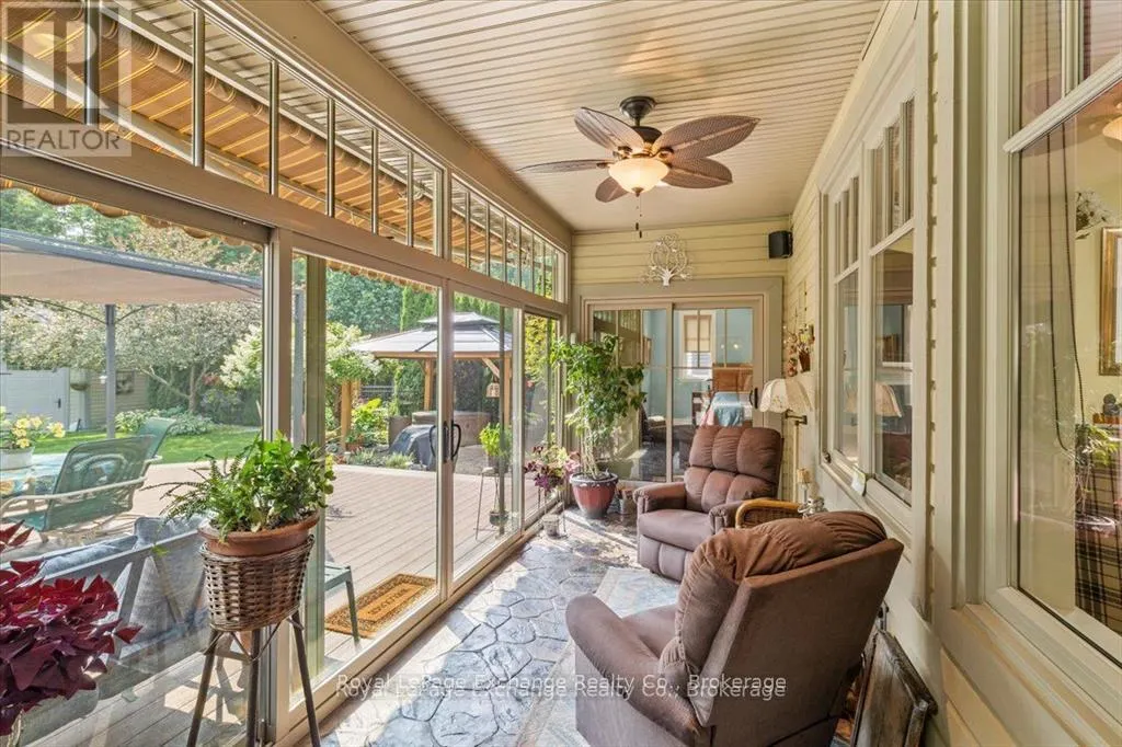 569 CREEKWOOD DRIVE