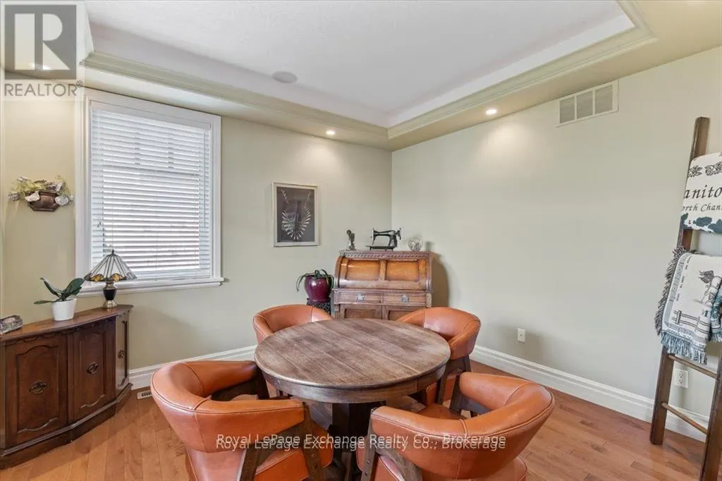 569 CREEKWOOD DRIVE