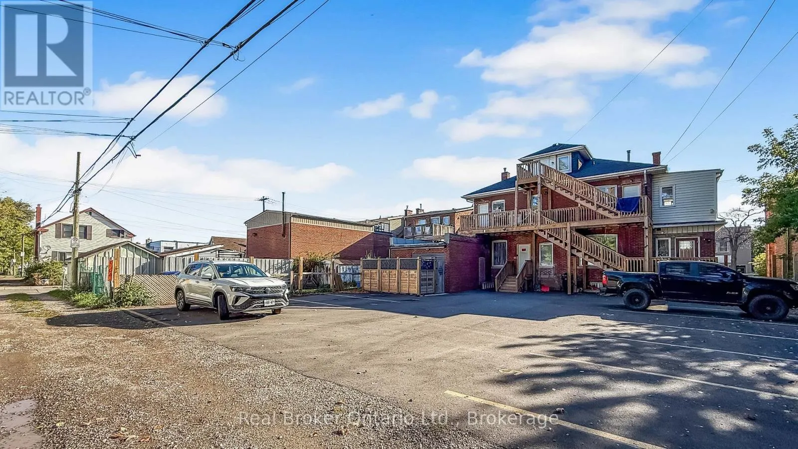 119 OTTAWA STREET N