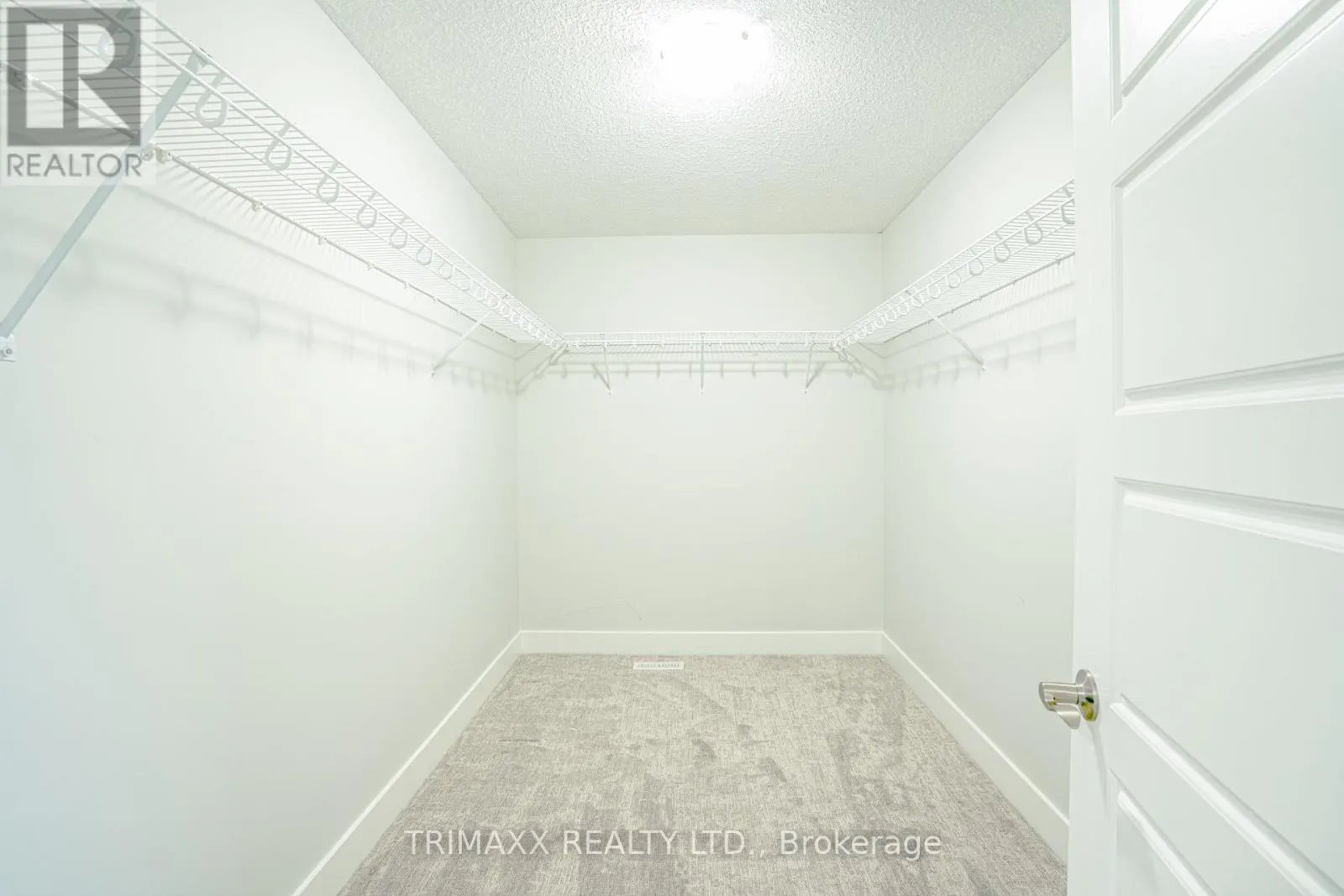 188 FOXBOROUGH PLACE